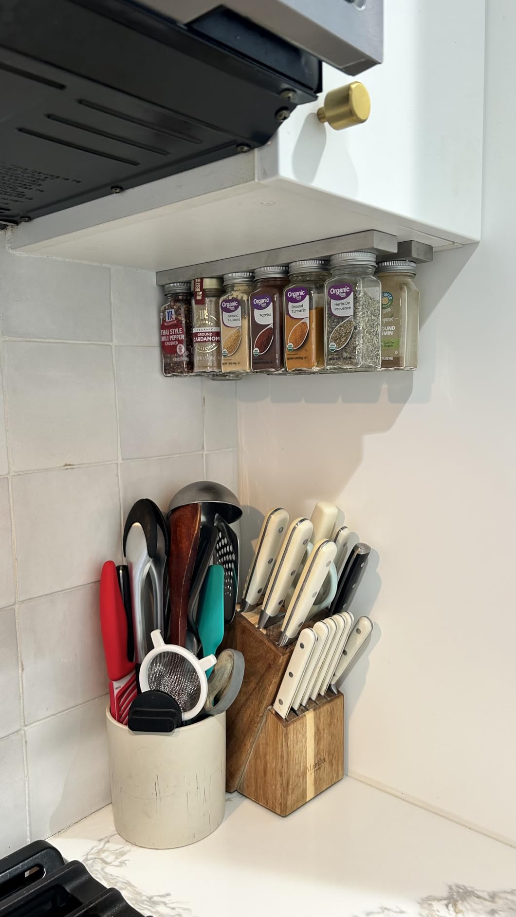 Magnetic Knife Holder for Wall, No Drilling Magnetic Knife Strip Adhesive Knife Holder Magnet Knife Bar, Wall Mount Knife Rack Block Metal Tool Holder for Utensils RV Kitchen Organization, 10 Inch customer photo 1