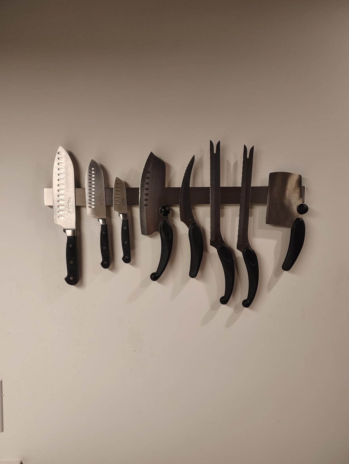 Magnetic Knife Holder for Wall, No Drilling Magnetic Knife Strip Adhesive Knife Holder Magnet Knife Bar, Wall Mount Knife Rack Block Metal Tool Holder for Utensils RV Kitchen Organization, 10 Inch customer photo 2