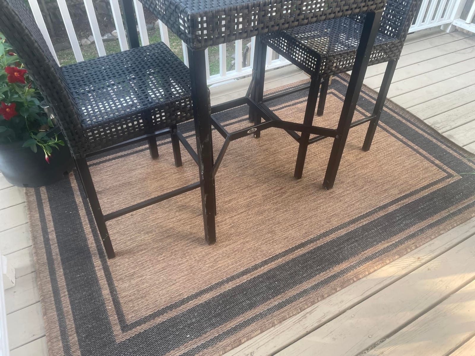 Beverly Rug Outdoor Rug 8x10 Modern Bordered Area Rugs for Indoor and Outdoor Patio Deck Porch Garden Waterproof Weather Sun Resistant Washable Outside Carpet (8 x 10 Black) customer photo 2