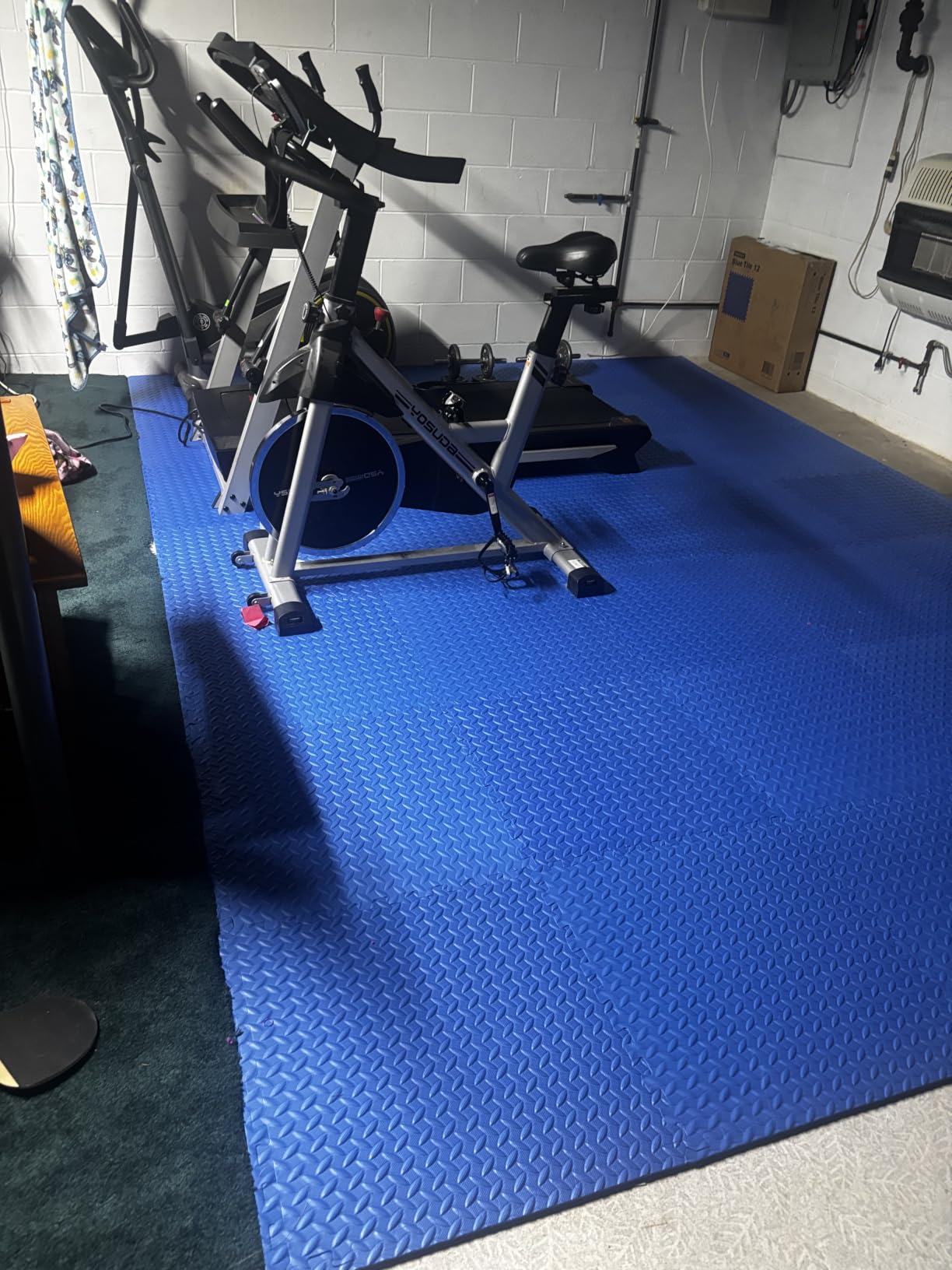 16 Pack 64 sqft Home Gym Mat, Puzzle Exercise Mat, EVA Interlocking Foam Floor Tiles for Home Workout Equipment and Kids' Play Areas - Black, 24 in x 24 in x ½ in - 16 Tiles (Black, 16 Pack, 64 SQ FT) customer photo 2