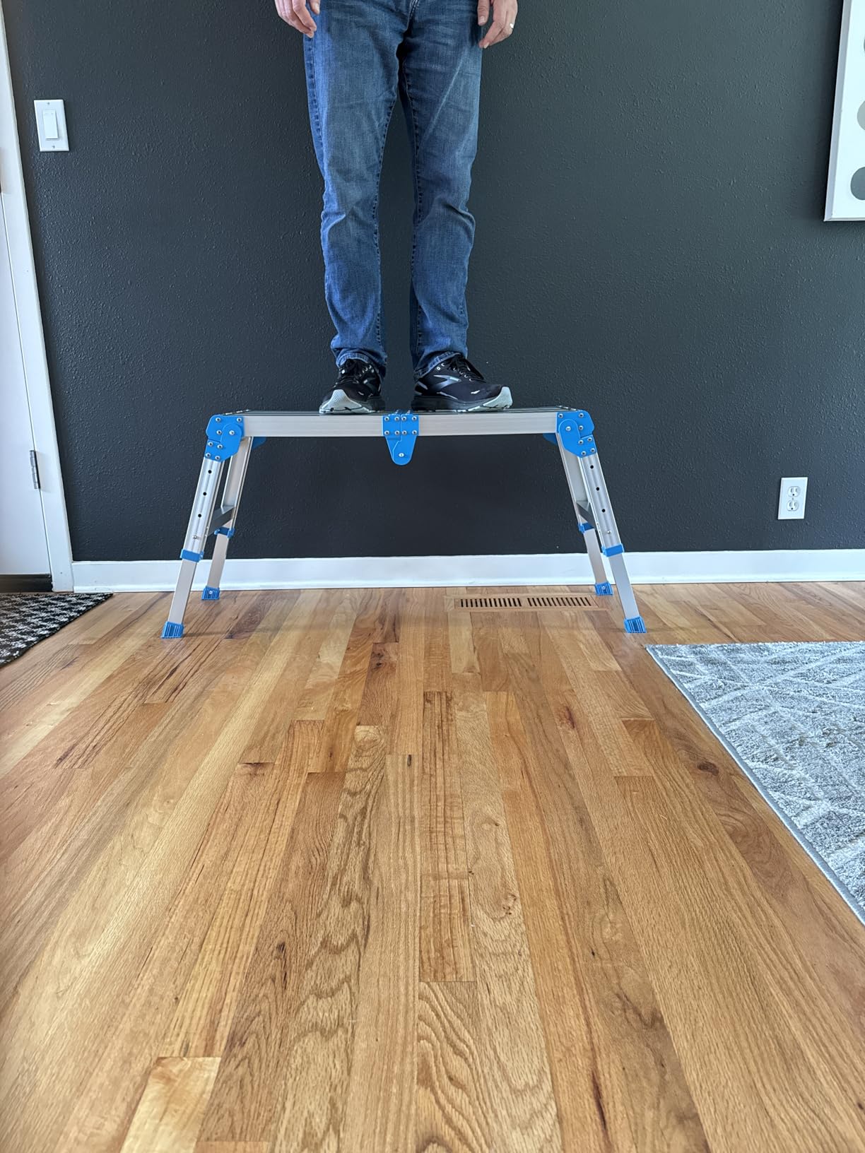 Loyoda Folding Work Platform, 500 lbs Capacity, One-Touch Fold, Larger Blue customer photo 2