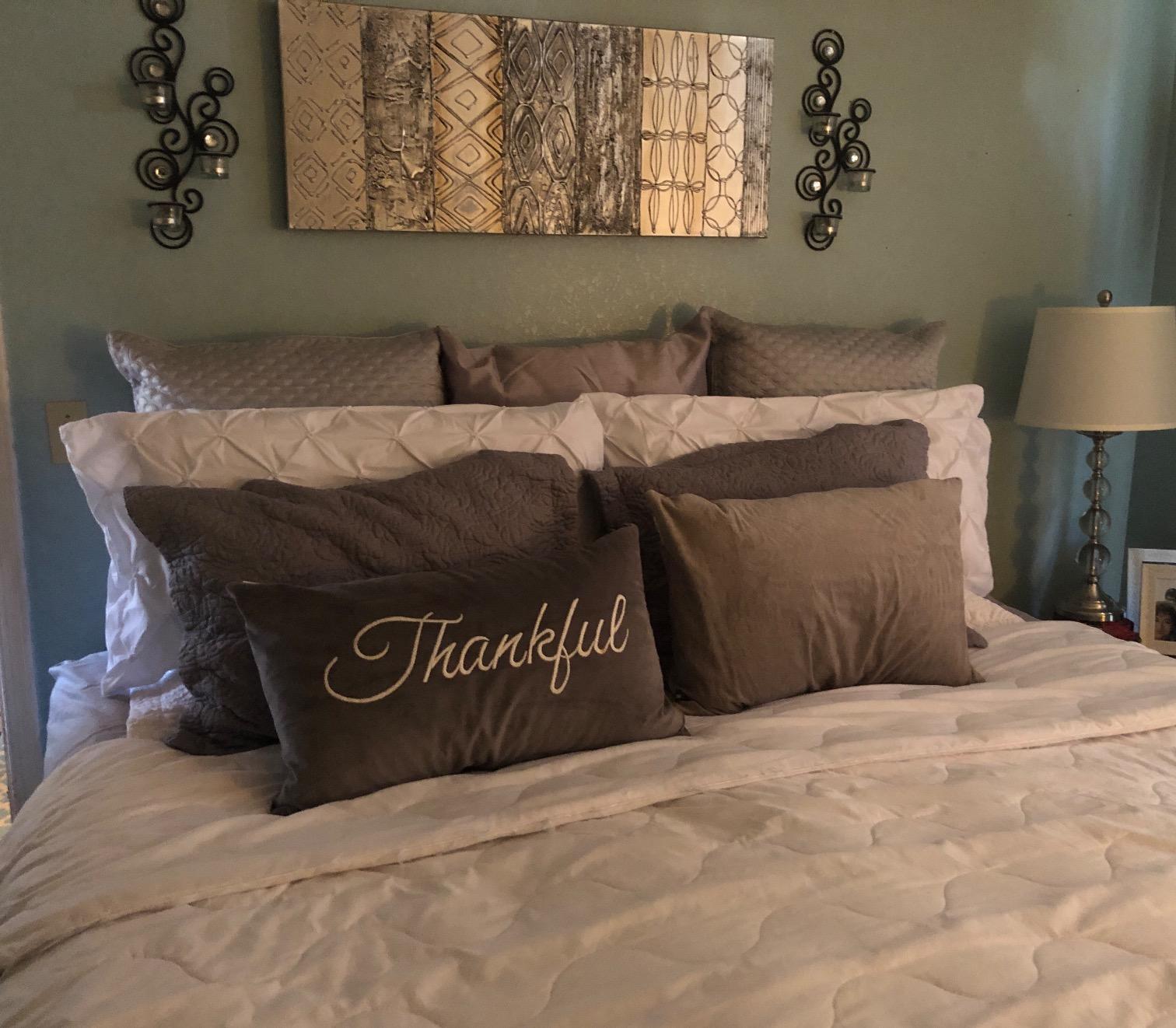 Vaulia Standard Pillow Shams 20 x 26 Set of 2, Navy Blue customer photo 1