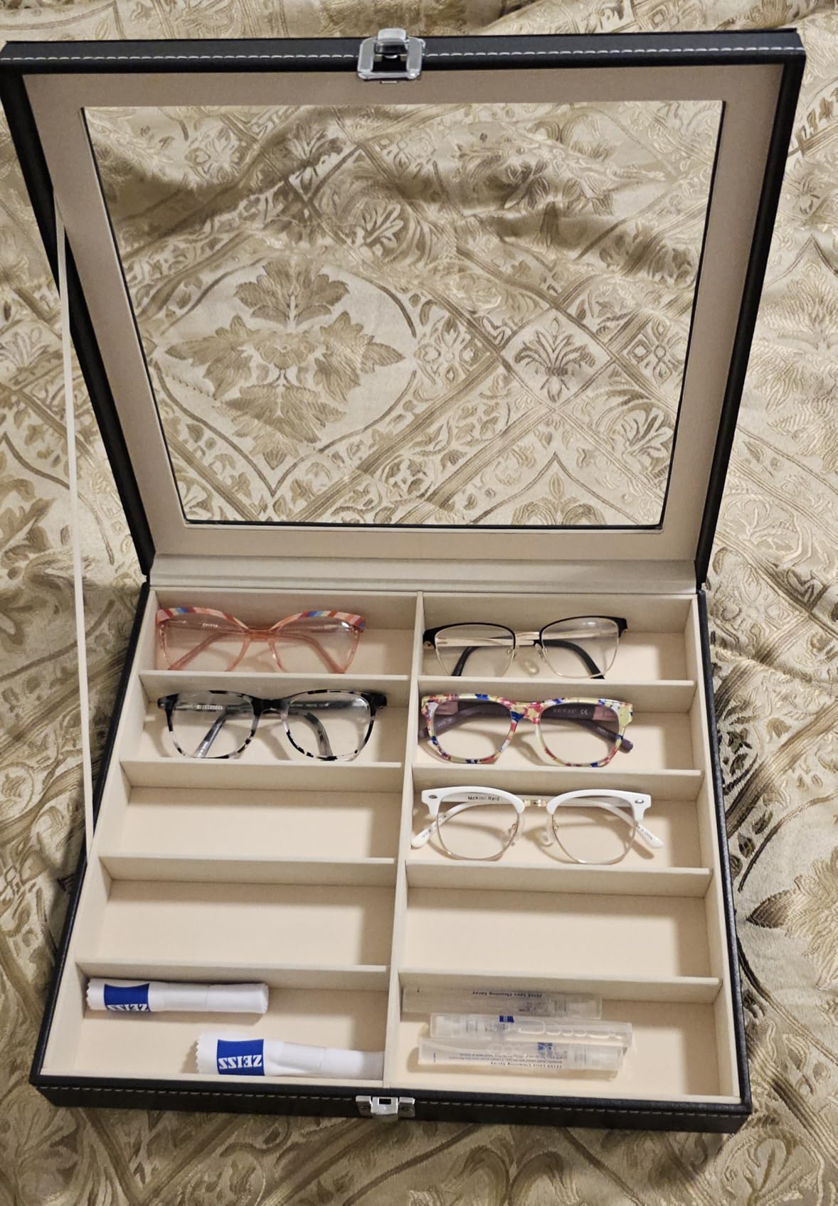 NEWLOOP 10/30 Slots Sunglass Organizer for Multiple Pairs of Eyeglass See-through Display Case Storage Box for Women Men customer photo 1