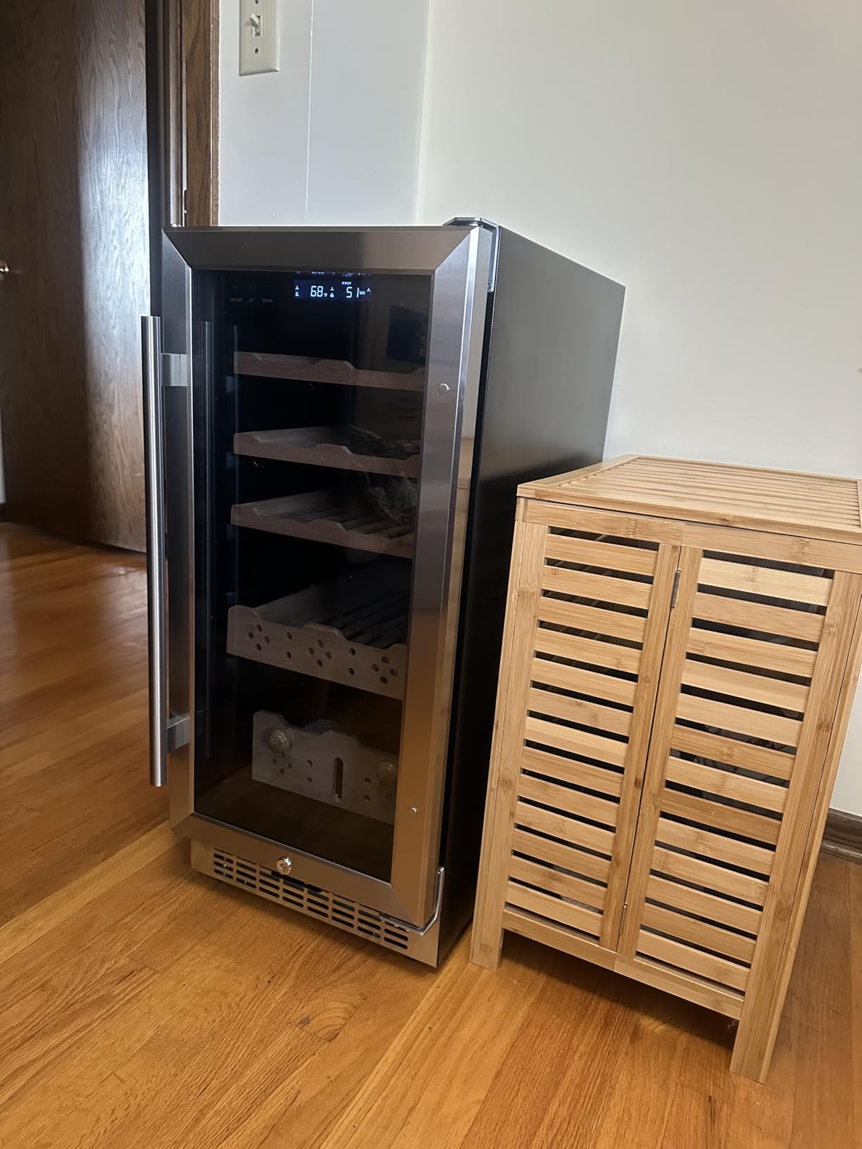 Electric Cigar Humidor,15 Inch Upgraded Large Capacity Electric Cigar Cabinet with Powerful Compressor, Digital LED Screen, Safety Lock,Smart Temperature Control customer photo 1