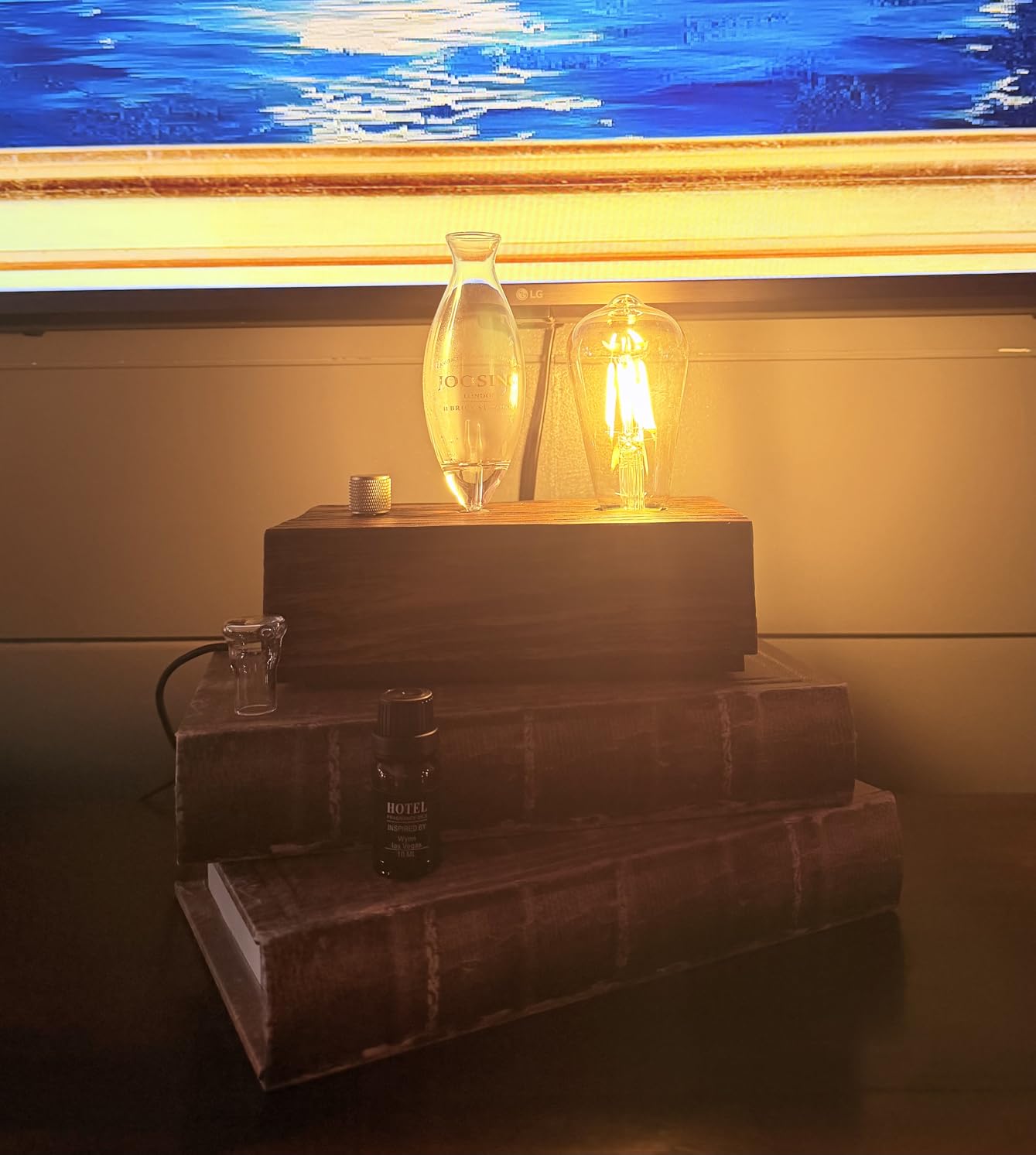 Waterless Oil Diffuser with Wood Base, Tempered Glass Bulb, 3 Color Light customer photo 1