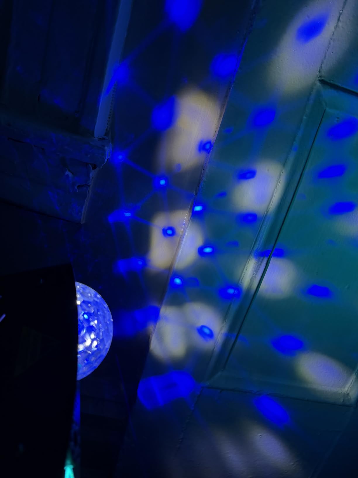 800W Fog Machine, 4500CFM for Halloween, Disco Light & Remote customer photo 1