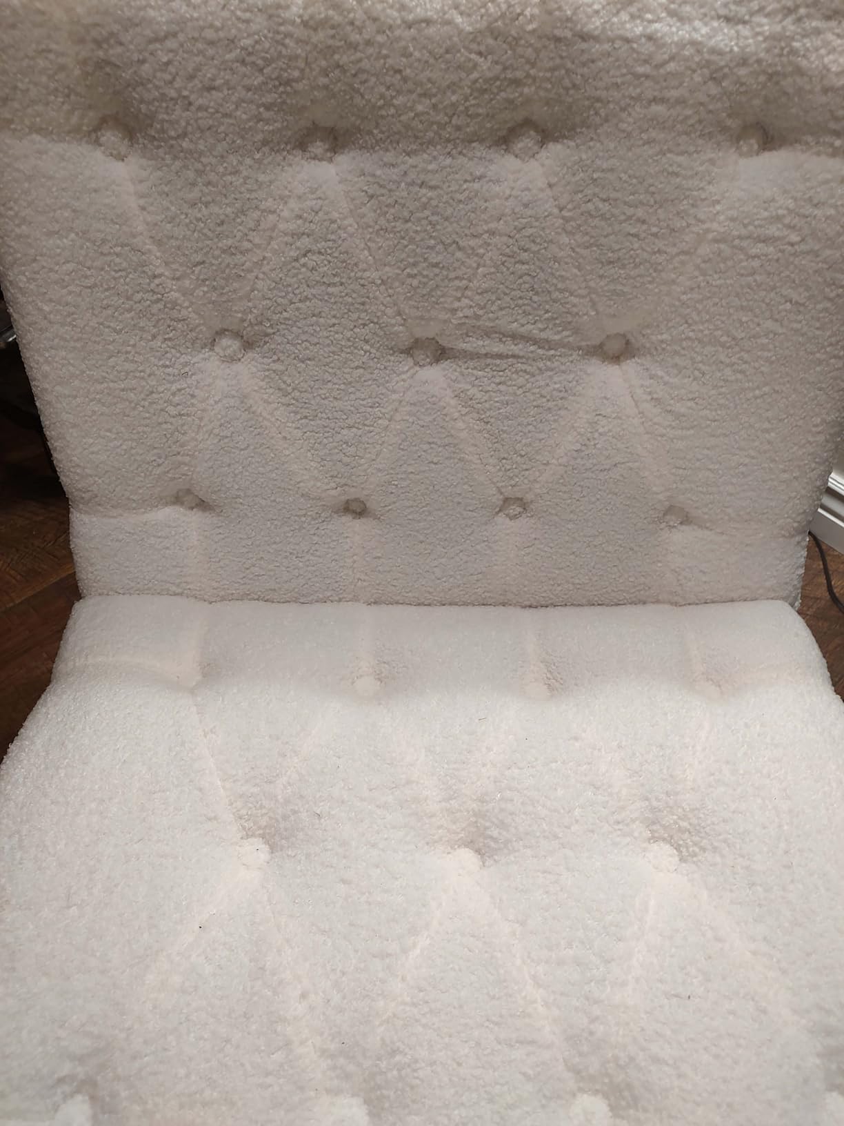 AVAWING Armless Tufted Velvet Accent Chair with Wood Legs, Grey customer photo 2