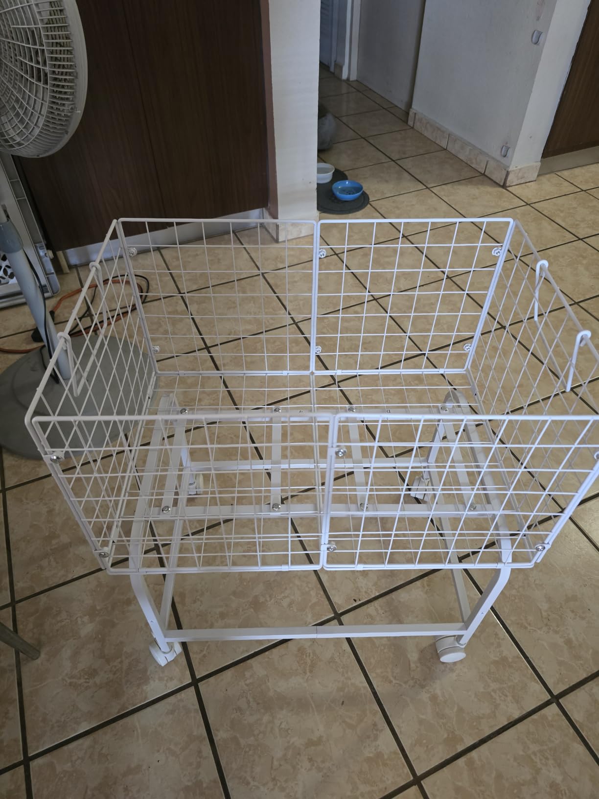 Wire Laundry Hamper Cart,Rolling Laundry Carts with Pull Handle,Black Tall Laundry Basket,Commercial Wire Laundry Hamper Cart-23.6 * 15.75 * 28 inches customer photo 1