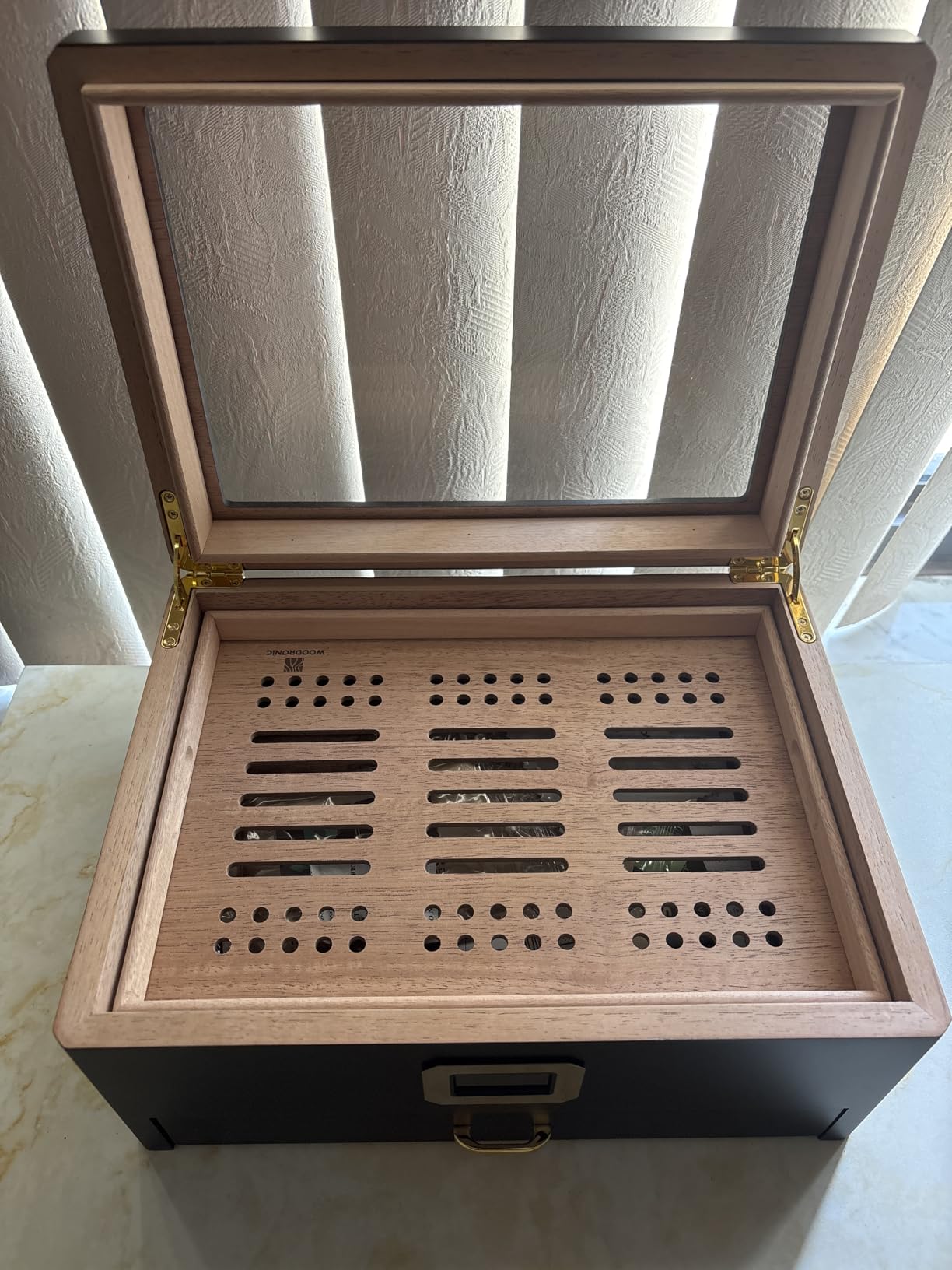 Woodronic Spanish Cedar Cigar Humidor, Glass Top Desktop Cigar Humidors with Digital Hygrometer Accessory Drawer Cigar Box for 50-80 Cigars, Cedar Wood Tray, Divider, 2 Boveda 72%, Cigar Gifts for Men customer photo 1