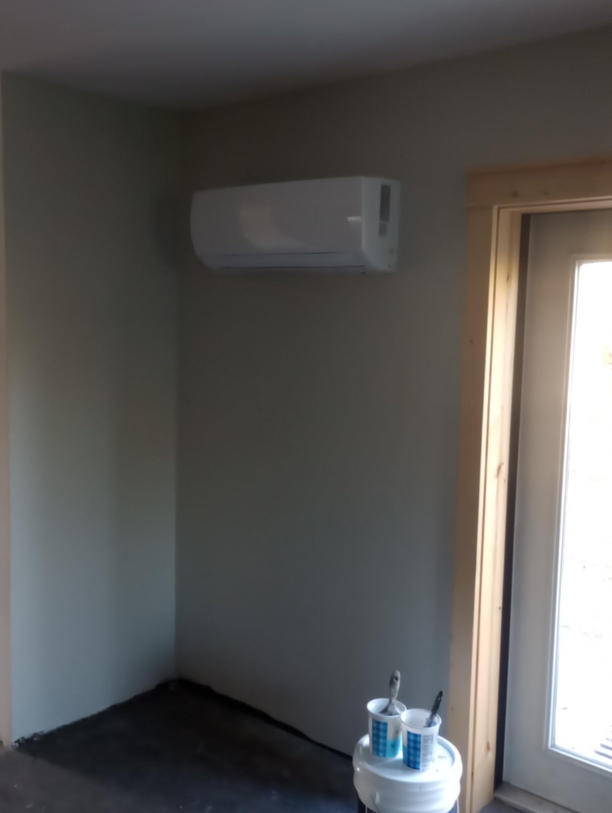 Mountman 12000 BTU Mini Split AC/Heating System,19 SEER2 110/120V Energy Efficient Ductless Inverter System,Cools Up to 750 Sq.Ft with Pre-Charged Condenser,Heat Pump & Installation Kits customer photo 2
