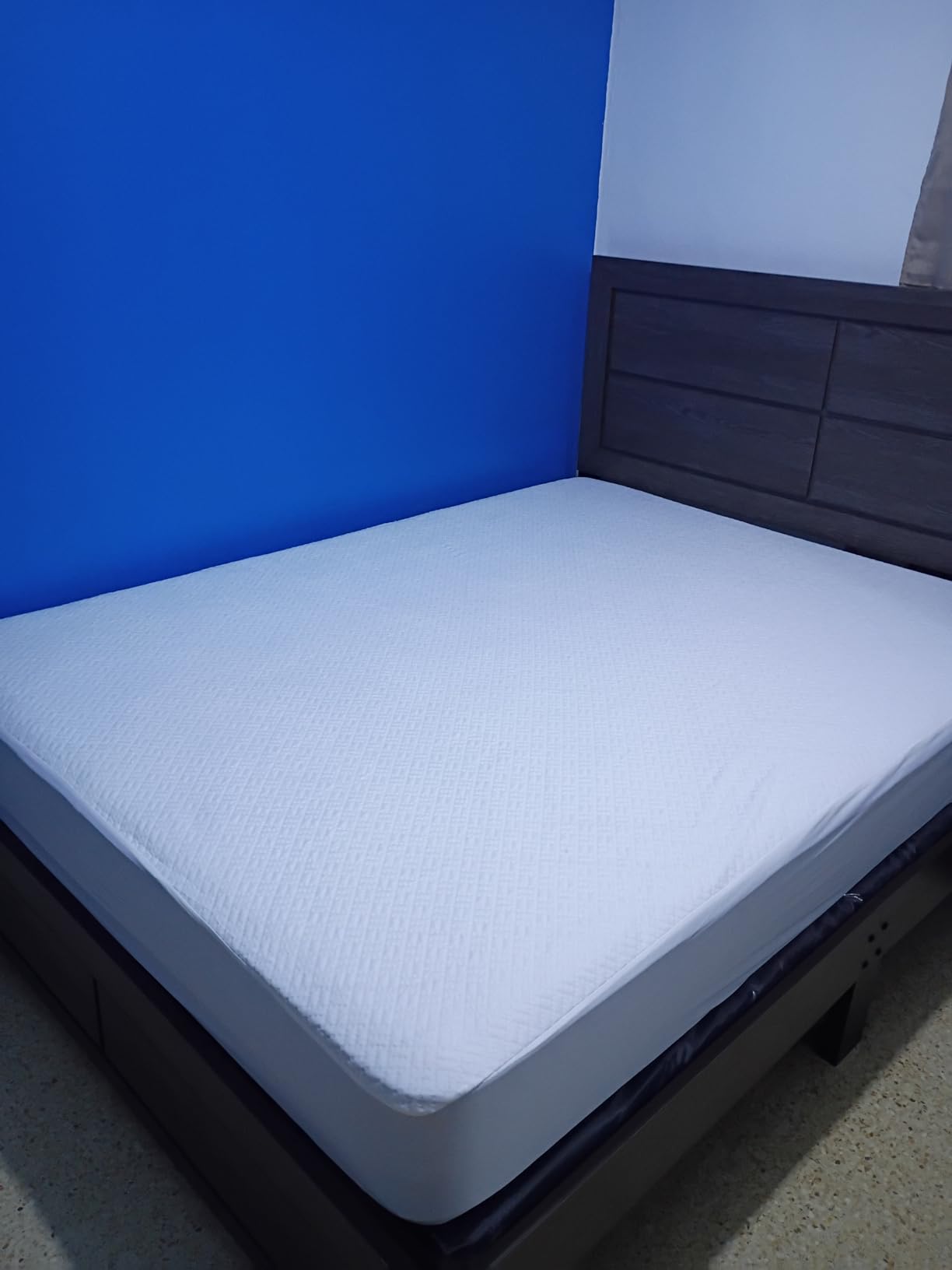 Cooling Waterproof Mattress Protector Queen Size, Mattress Cover 3D Air Fabric Mattress Pad Cover Smooth Soft Breathable Noiseless, 8''-21'' Deep Pocket customer photo 1