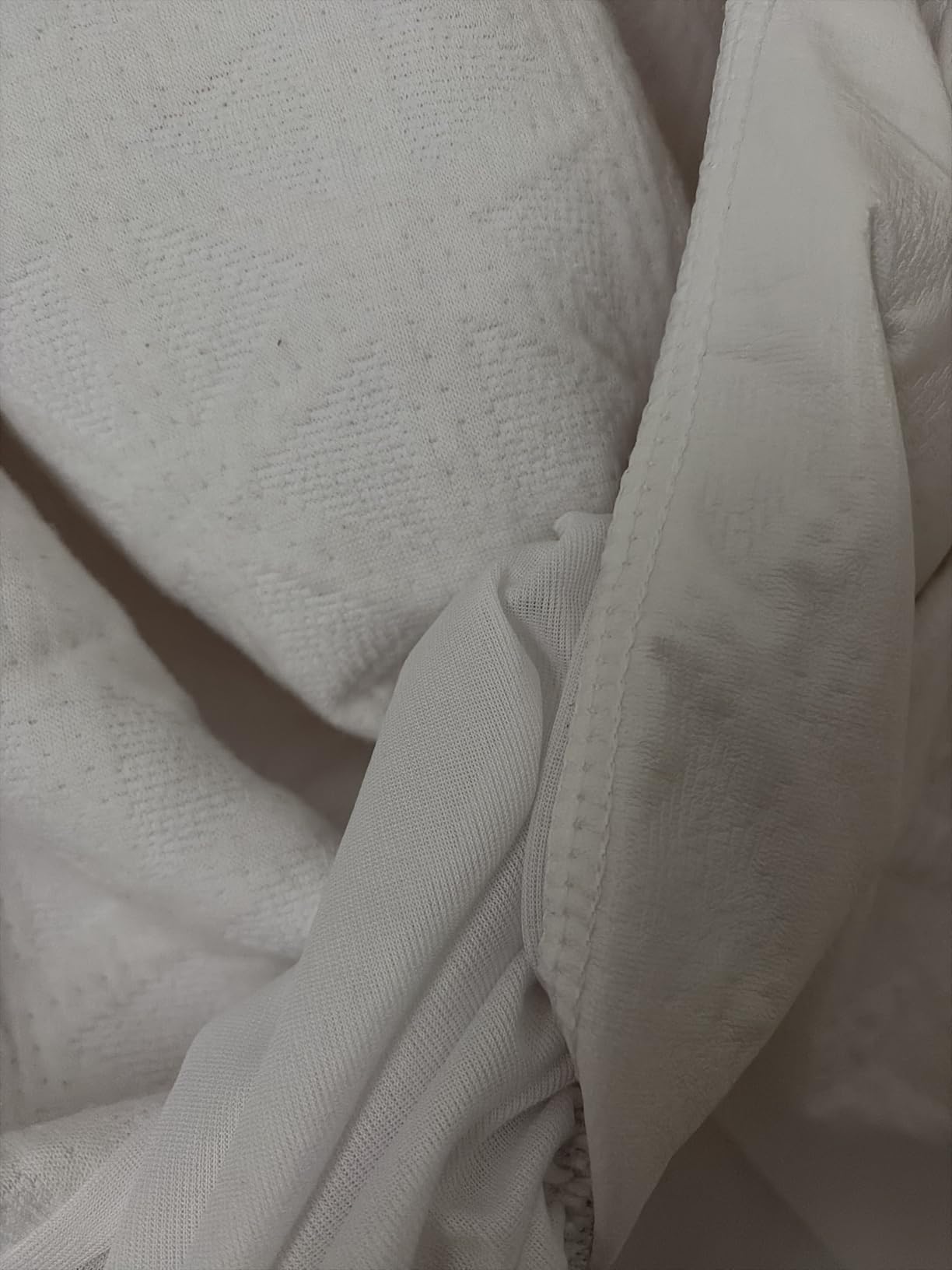 Premium Waterproof Mattress Protector Queen Size, Noiseless Deep Pocket customer photo 1