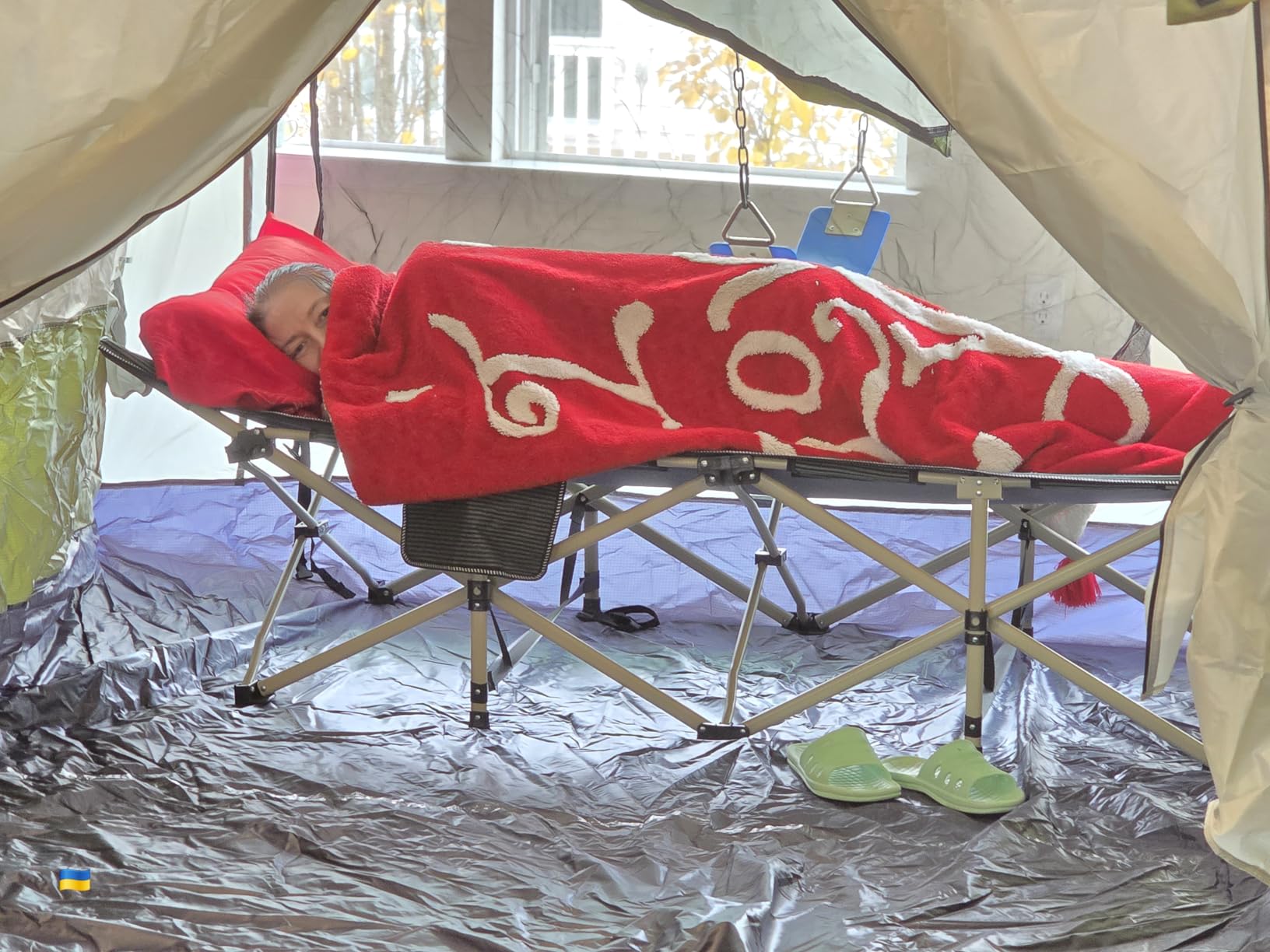 COLMERD 32In XXL Camping Cot, Cots for Sleeping with Comfortable Mattress customer photo 2