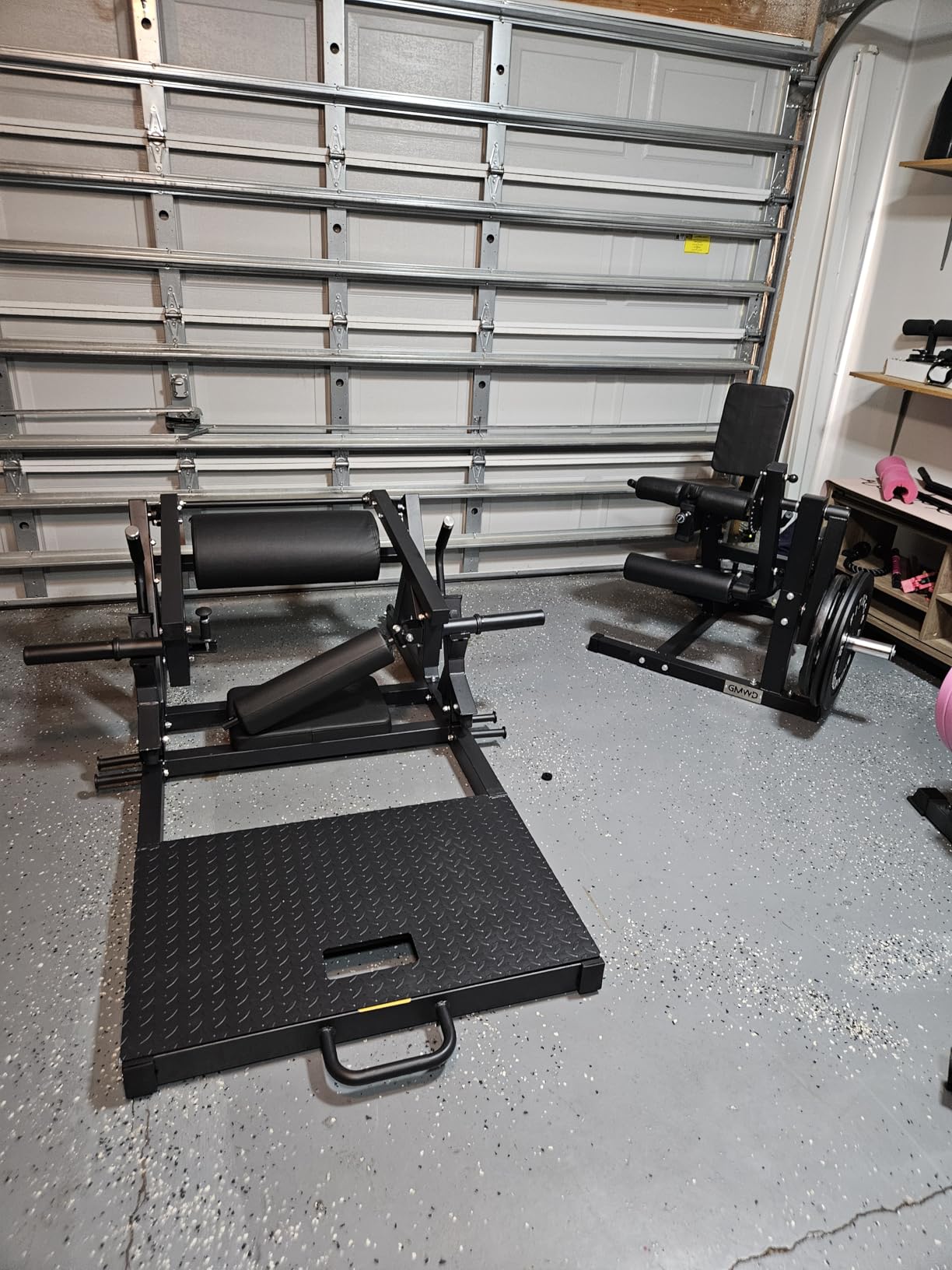 HT01 Hip Thrust Machine, 800LBS Plate-Loaded Glute Drive with Band Peg, Heavy Duty Glute Bridge Machine with Weight Holder, Butt Exercise Equipment for Glute Muscles Building customer photo 1