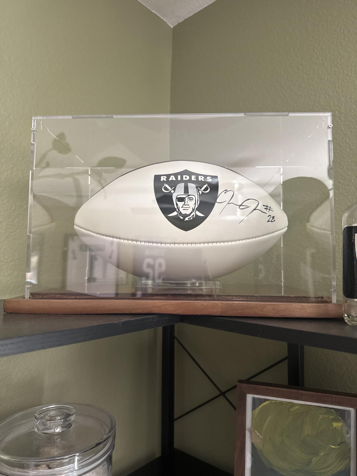 VGMiu Mini Helmet Display Case Clear 1/2 Football Helmet with Wood Base customer photo 1