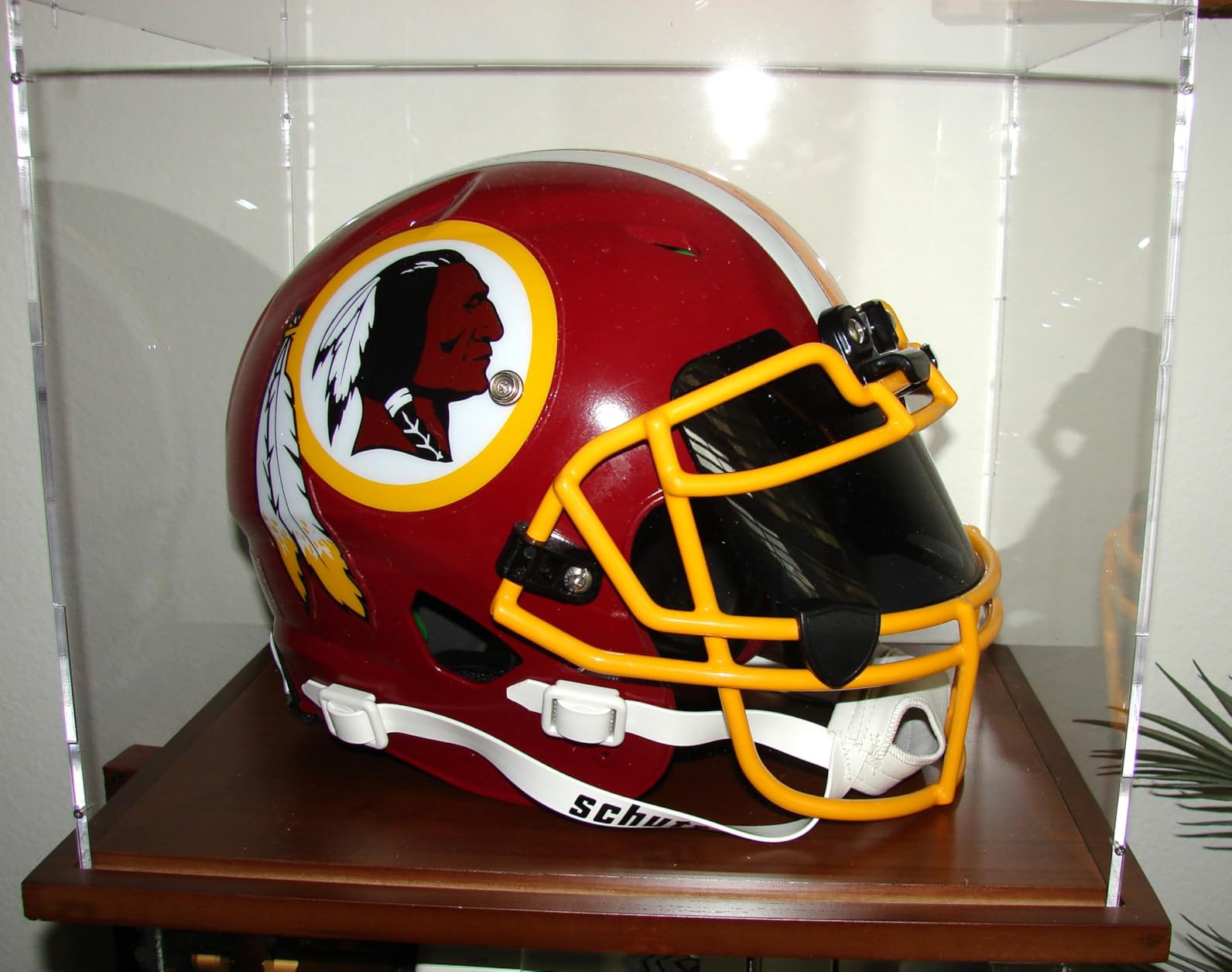 VGMiu Mini Helmet Display Case Clear 1/2 Football Helmet with Wood Base customer photo 2