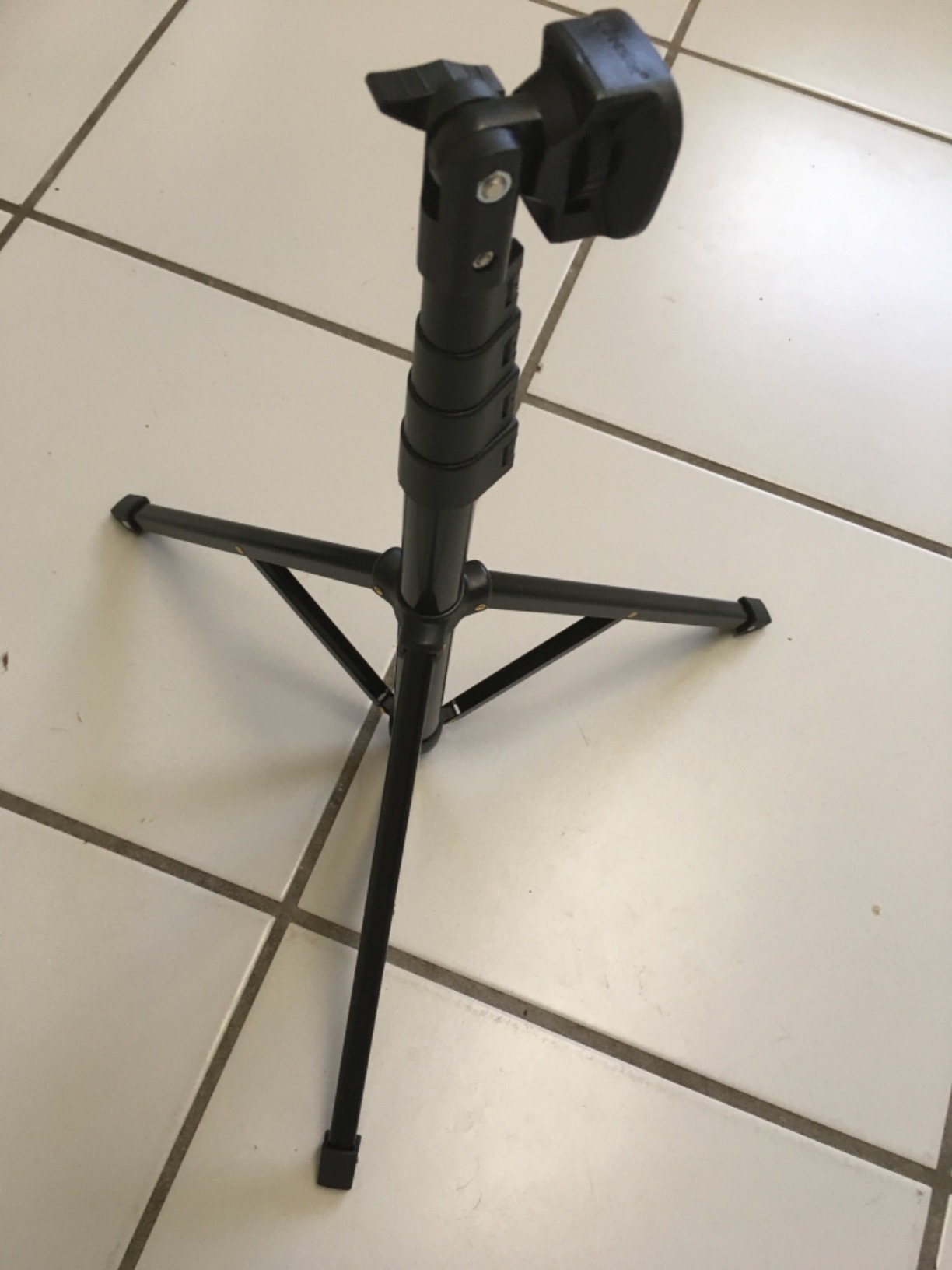 Pyle Universal Speaker Stand 2-Pack – Heavy Duty Tripod Mount Holder Set, Height Adjustable from 40” to 71”, 35mm Insert Compatibility, Safety Pin and Knob Locking for PA, DJ & Studio Use customer photo 2