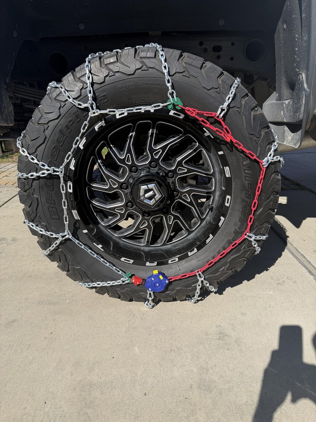 Snow-Chains Auto Fixing 1 Min Quick Installation Tire-Chains, Heavy-Duty Emergency Tire Traction Chain for Pickup Trucks and Off-road SUV Car Tires 235 245 255 265 275 - Set of 2 (HYR-S) customer photo 2