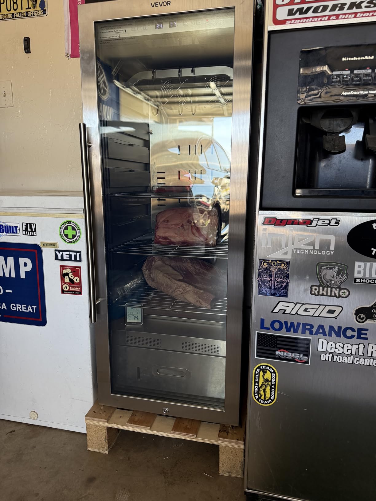 VEVOR 232 LBS Dry Aging Fridge for Steaks, Dry Ager Refrigerator for Meat with Precise Temperature & Humidity Control, Freestanding Beef Aging Machine Refrigerator, Himalayan Salt Not Included customer photo 1