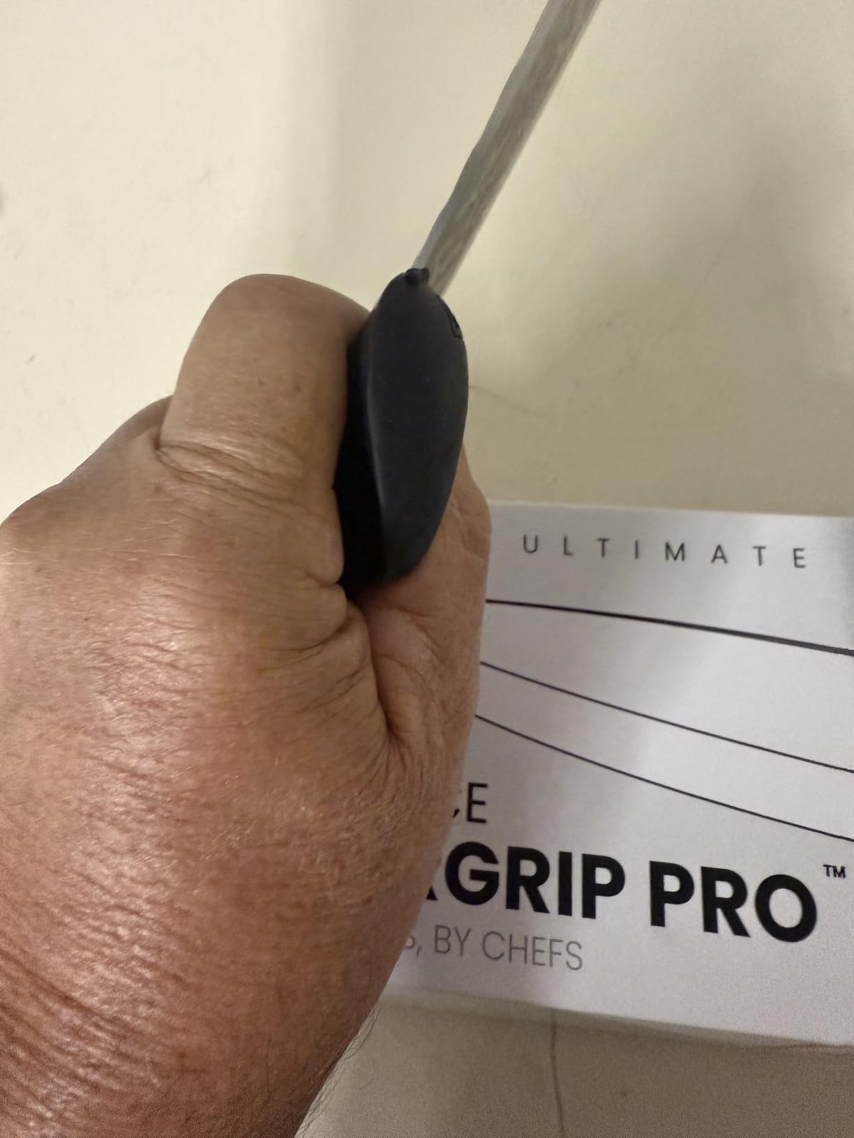EverGrip Pro Chef Knife 8 Inch, High Carbon Stainless Steel Full Tang Kitchen Knife, Ergonomic Handle for Chopping, Slicing & Dicing, Left Handed customer photo 2