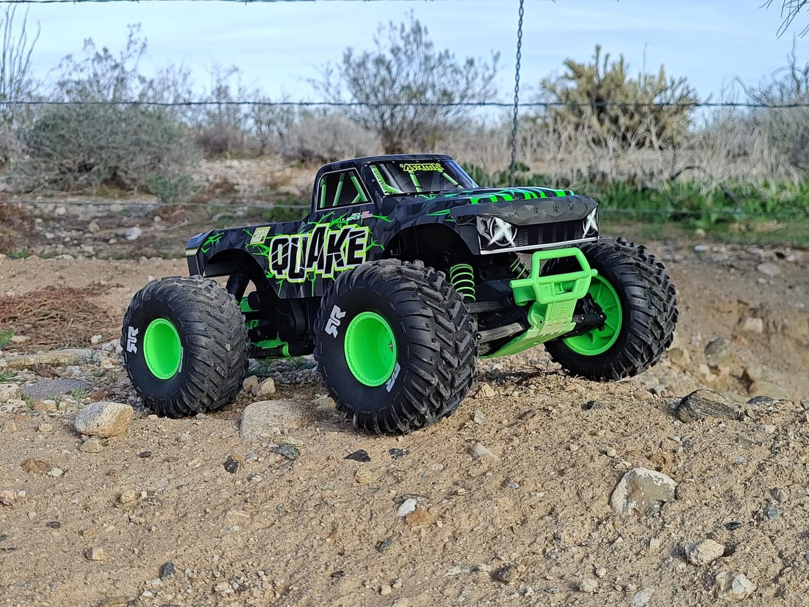 ARRMA RC Truck 1/10 Quake 223S 2WD RTR (Battery and Charger Not Included) Brushless Monster Truck, Red, ARA3537T1 customer photo 2