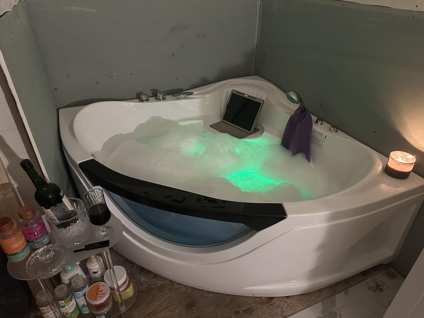 59x59 Inch Corner Bathtub for 2 Person customer photo 1
