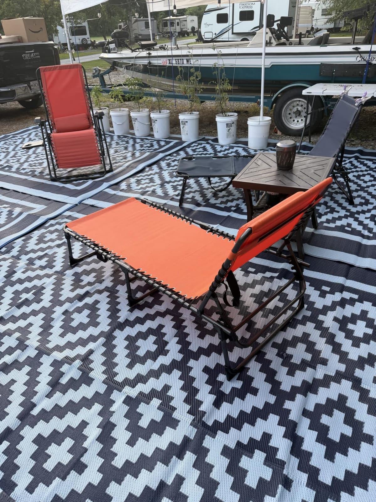 Kohree Outdoor Rug, Leaf, 8x10, Grey & White customer photo 1