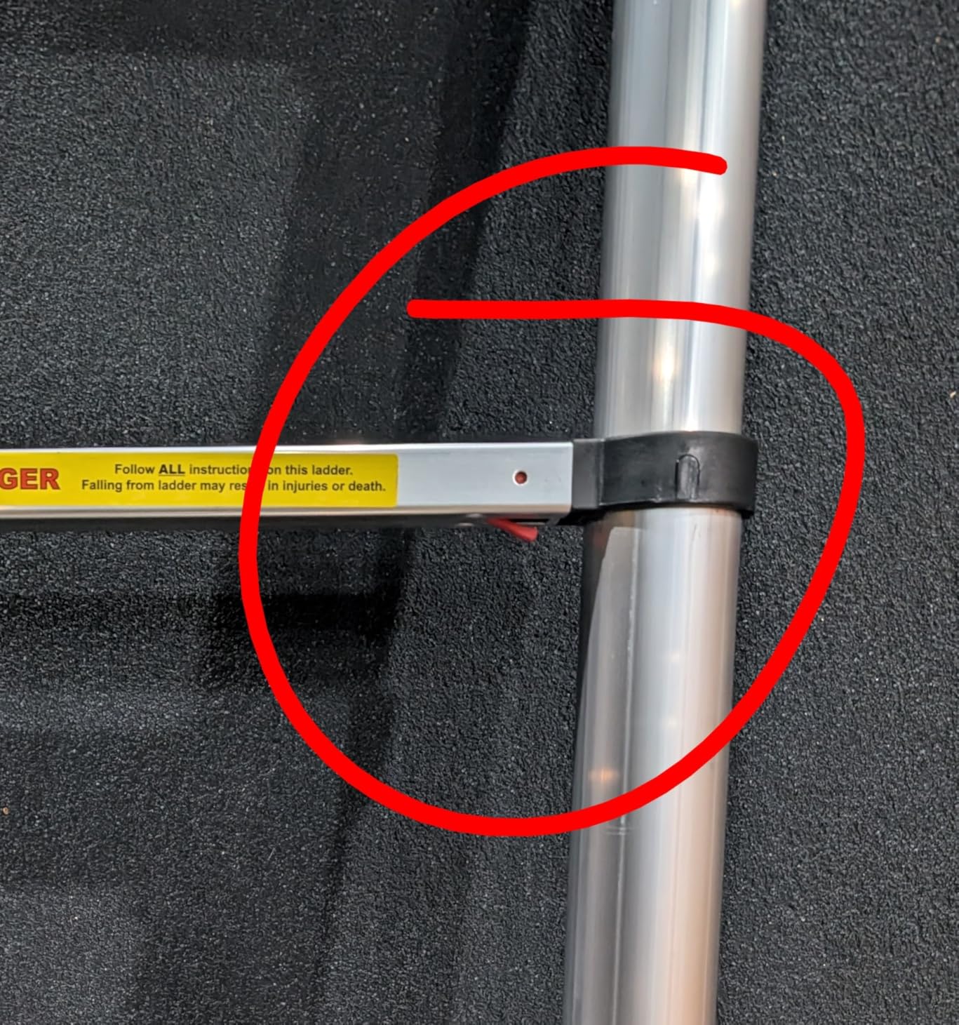 VEVOR 12.5ft Telescoping Ladder, Aluminum Lightweight Multi-Purpose Collapsible Extension, One-Touch Retraction Ladder, Heavy Duty 330LBS Max Capacity with Non-Slip Feet, for Home, Outdoor Work, Loft customer photo 2