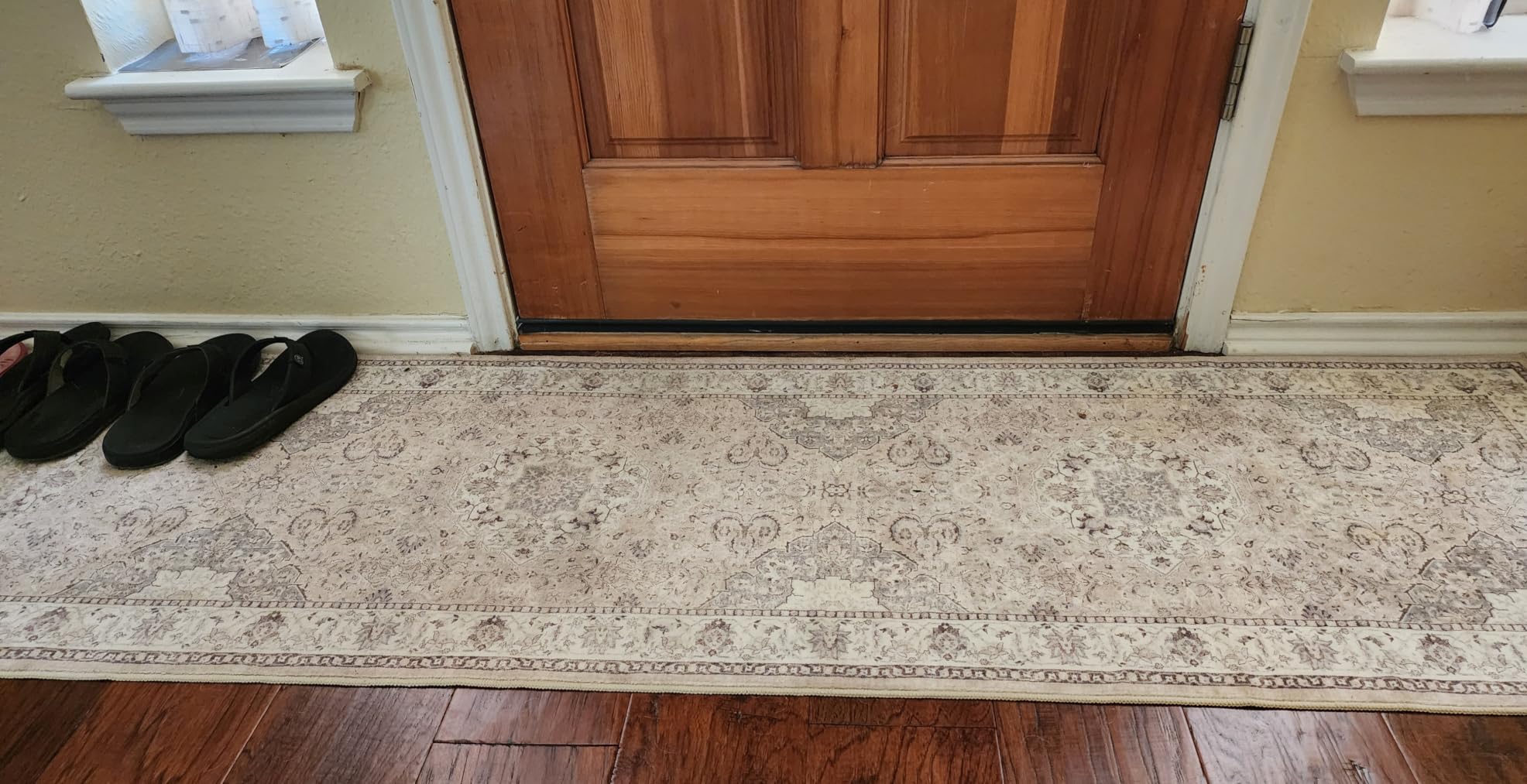 Washable 8ft Round Area Rug - Living Room Oriental Non Slip Soft Rugs Indoor Low Pile Stain Resistant Carpet for Bedroom Dining Room Farmhouse Distressed Thin Home Decor Floor Mat(8Round,Beige) customer photo 1