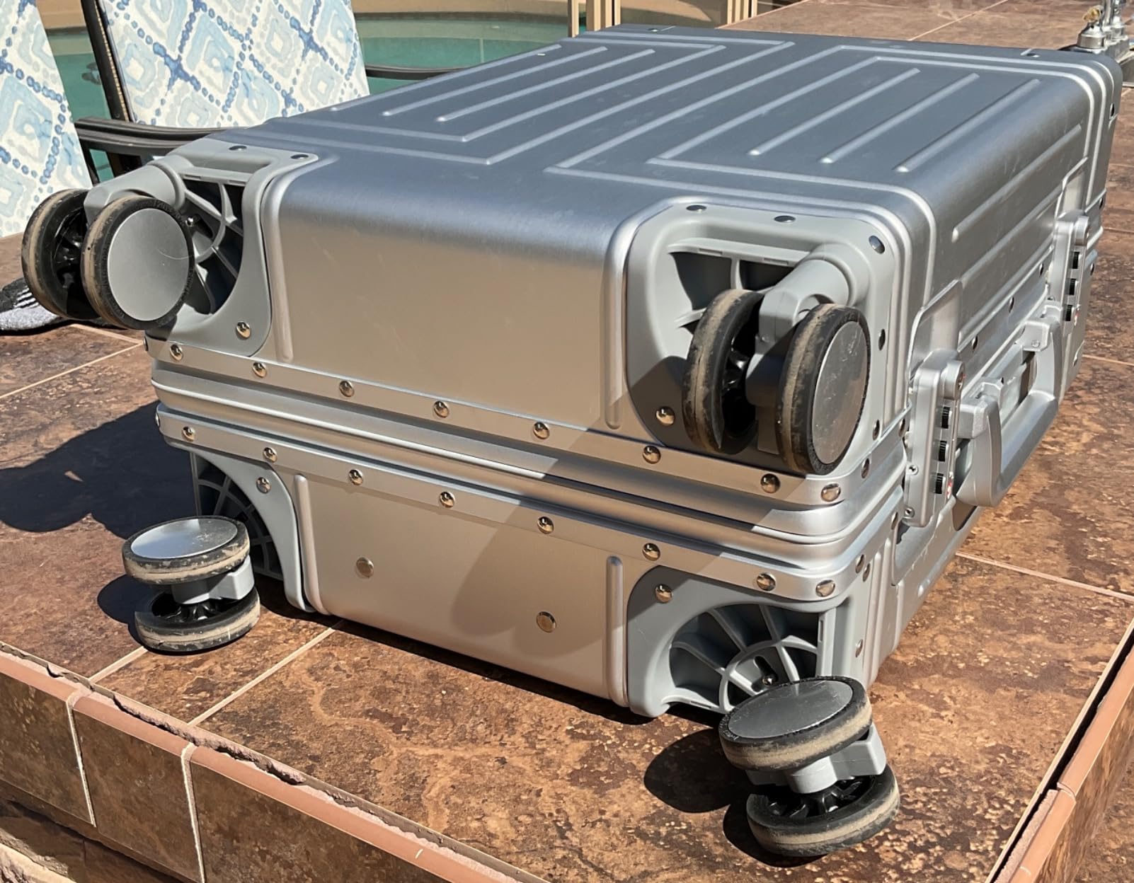 All Aluminum Luggage 20/28 Set,Cut from Whole Aluminum Sheet(3rd Generation,Premium Magnesium Metal zipperless suitcase ) (silvery, 20+28inch) customer photo 1