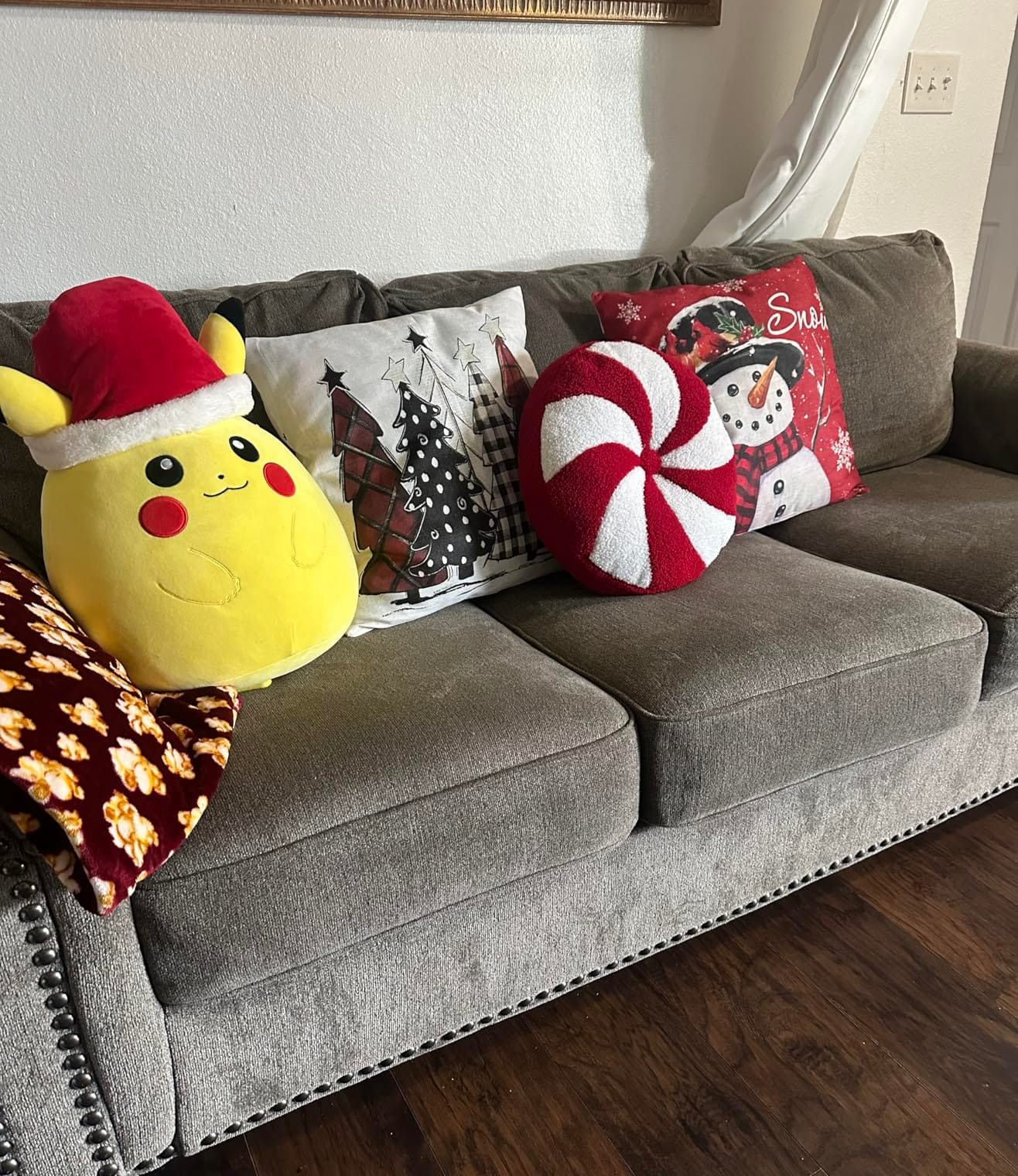 multiwins 8-Sided Easter Pillow Covers Set of 4 with 2 Wooden Bunny Decorations, 18 x 18 Inch Reversible Decor with Bunny, Floral Eggs & “He is Risen” Prints for Indoor/Outdoor, Spring Holiday Decor customer photo 1