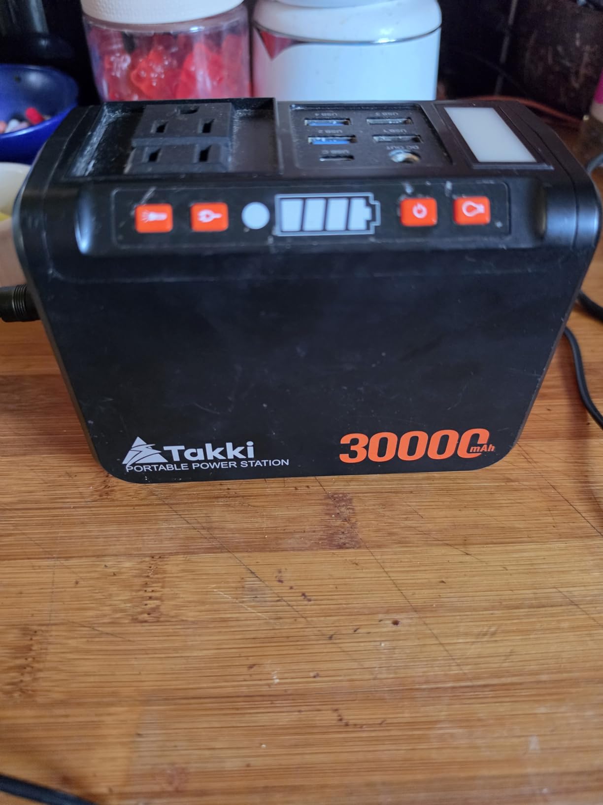 Takki Solar Generator Peak 450W Portable Power Station with 60W Solar Panels 222Wh Pure Sine Wave Camping Lithium Battery Power Pack with AC 110V Outlet for Camping CPAP Home Use Emergency Outdoor customer photo 1