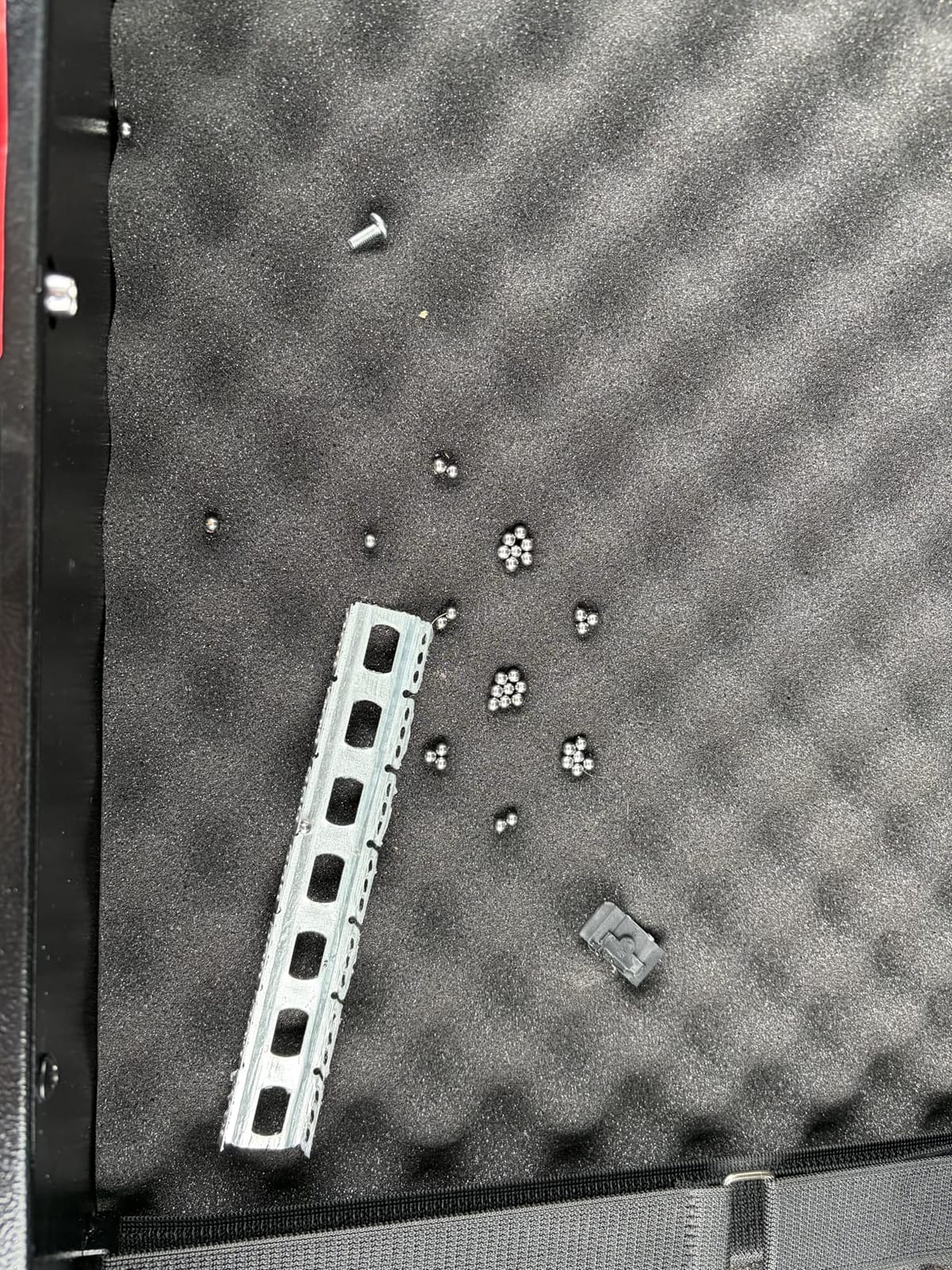 Gun Safe for under Bed With 360° Swivel Wheel, Quick Access customer photo 2