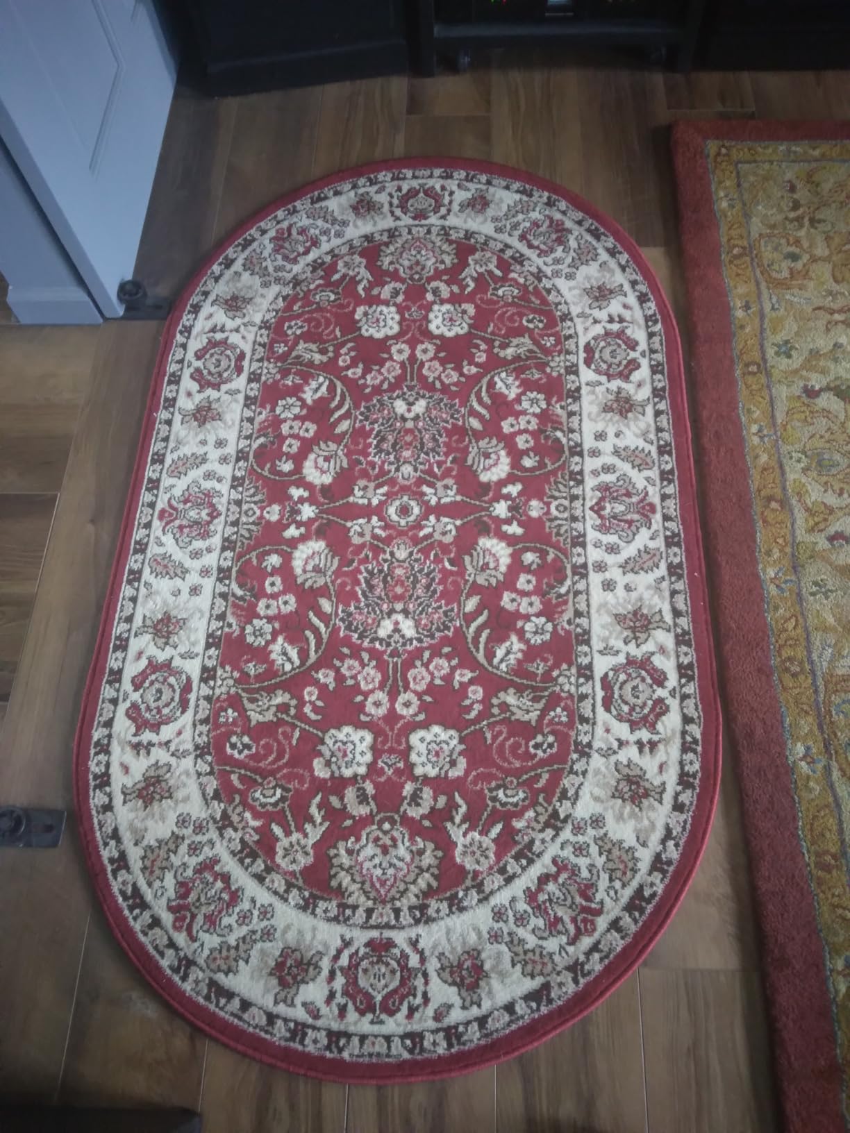 Rugs.com Yasmin Collection Rug – 6 Ft Square Burgundy Medium-Pile Rug Perfect for Living Rooms, Kitchens, Entryways customer photo 2