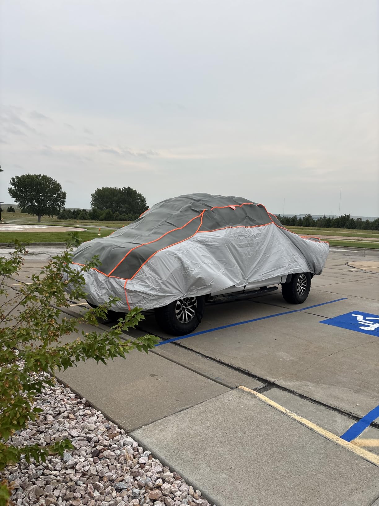 Specialized Hail Protector Car Cover for SUV Length Up to 191 Inch | Multi-Layered Car Hail Blankets Protector Cover with 5mm Thick High Density EVA Cushioning Foam Pad and Reflective Stripes customer photo 1