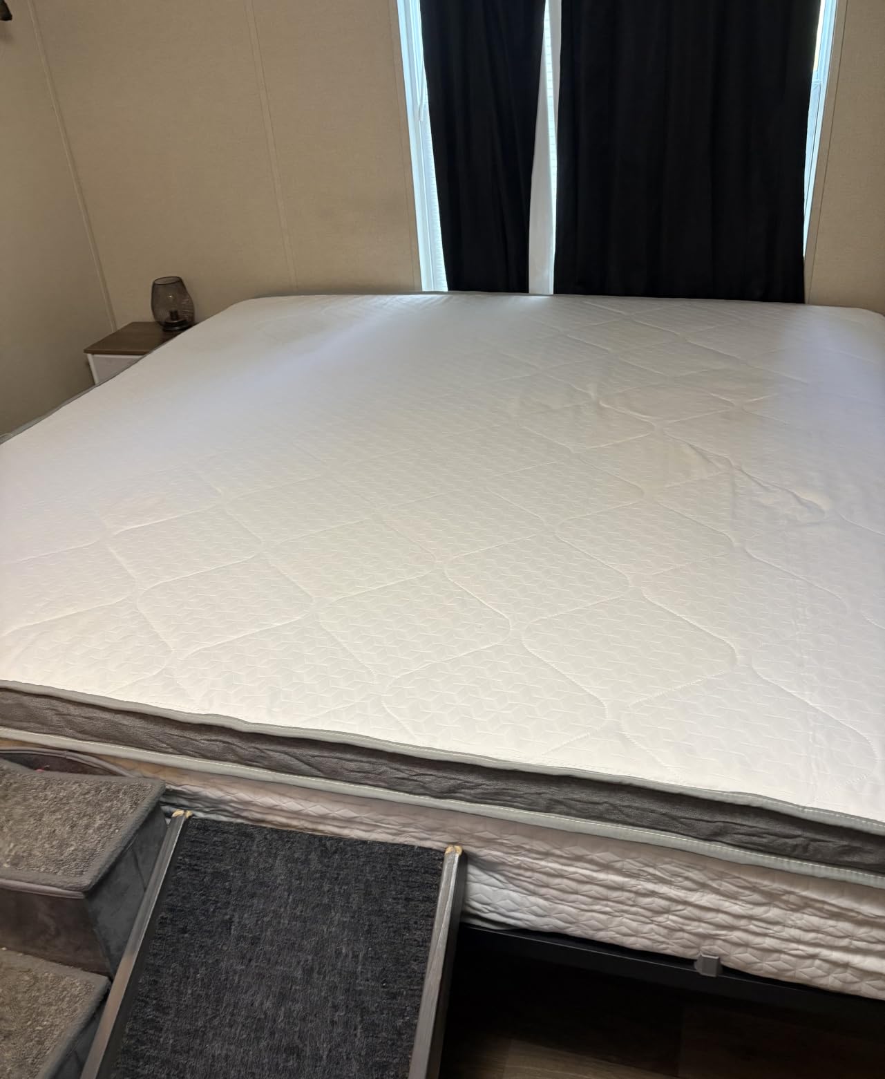 Novilla King Size Mattress 12 Inch, Hybrid Mattress in a Box, Comfort Sleep|Zoned Pocketed Smart Coils, Hip & Lumbar Support, Motion Isolation, Medium Firm, CertiPUR-US Certified, Guest & Dorm customer photo 2