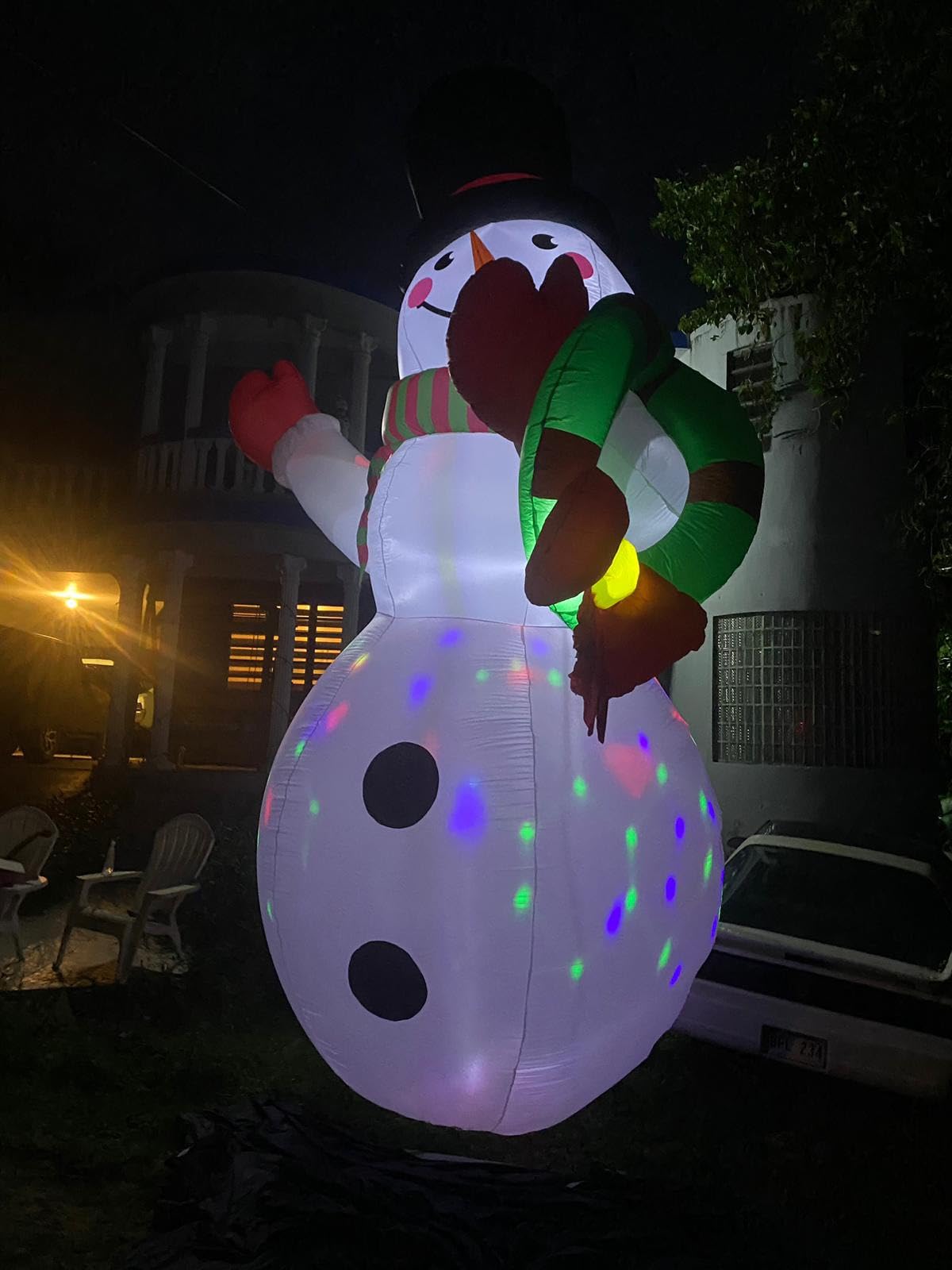 Danxilu 12 FT Giant Inflatable Snowman Christmas Outdoor Decorations customer photo 1