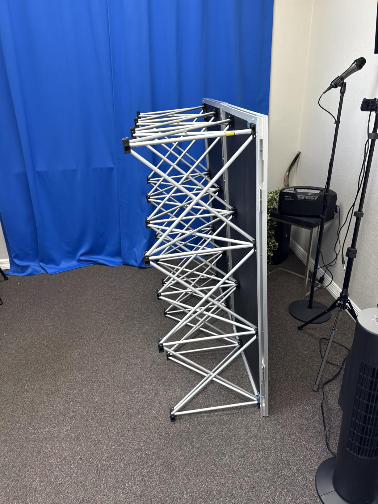 2pcs Portable Stage Platform (4×8ft), Modular Stage Platforms with 16
