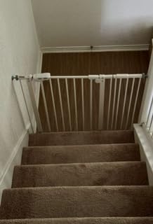 InnoTruth 29.6-50.1 in Extra Wide Baby Gate for Stairs and Doorways, White customer photo 2