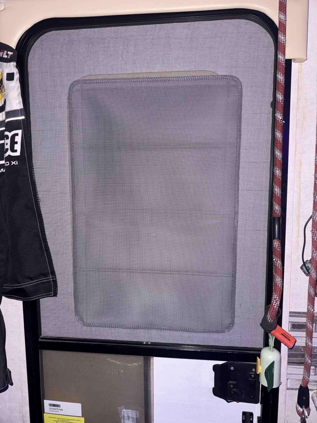 RV Skylight Cover, Magnetic Vent Cover for Roof16 ¼ (L) x 16 ¼