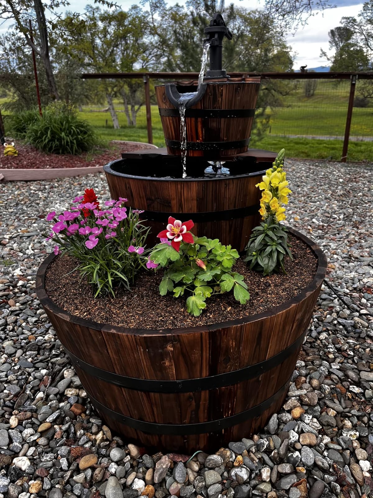 Giantex 3-Tier Barrel Waterfall Fountain with Electric Pump, 37'' customer photo 1
