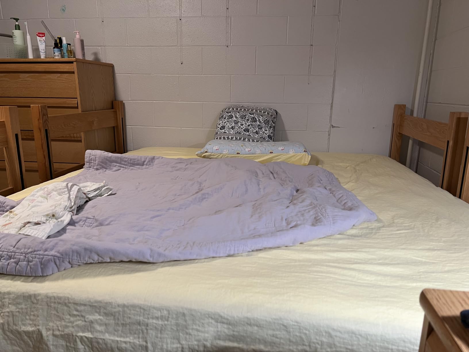 Queen Mattress 12 Inch, Cooling Hybrid Bed in a Box, 7-Zones Individual Pocket Spring, Motion Isolation, Targeted Hip/Shoulder/Lumbar Support, Fiberglass-Free, 365-Night Trial, CertiPUR-US customer photo 1