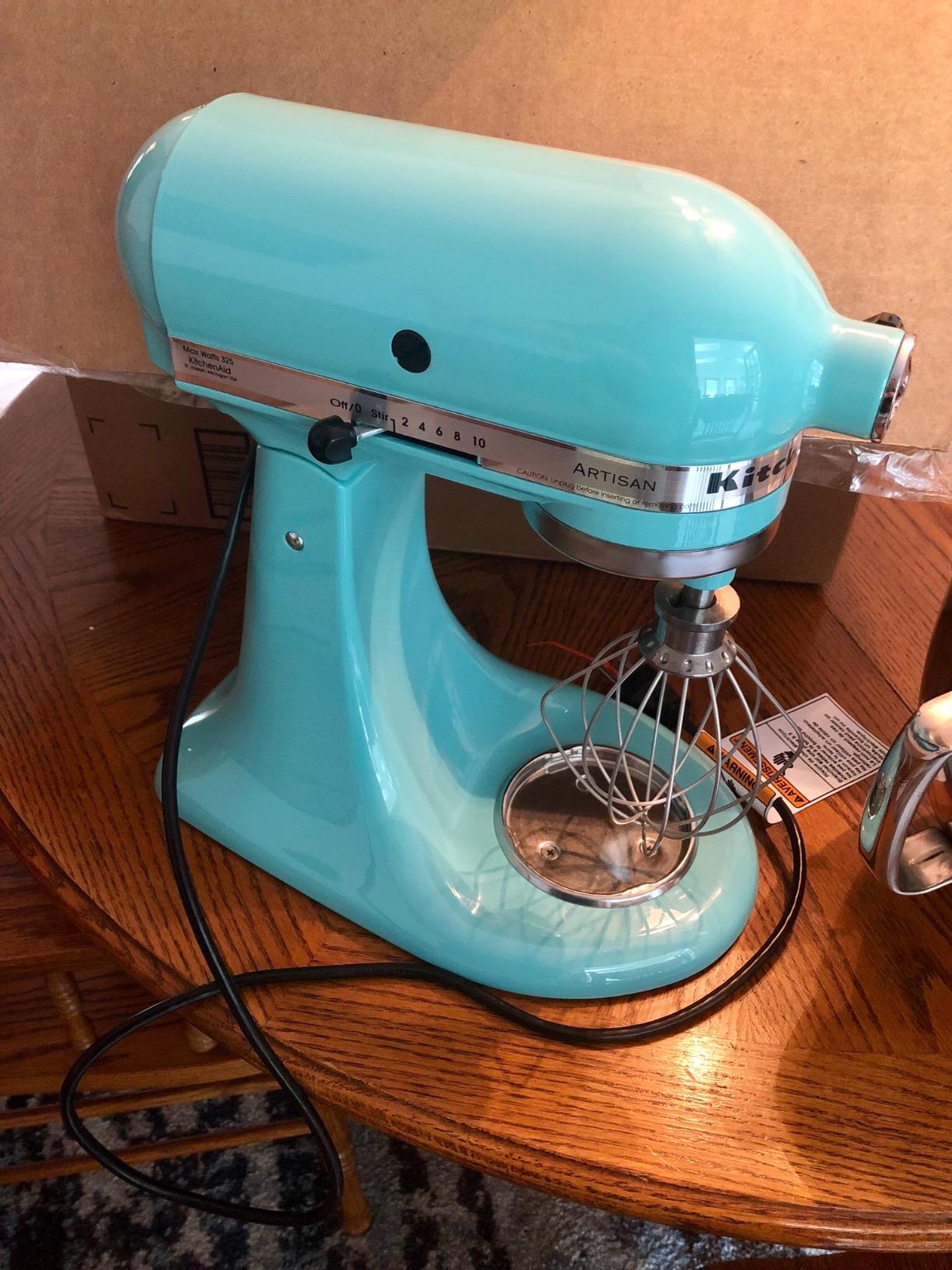 KitchenAid Artisan, 5-Qt Tilt Head Stand Mixer, KSM150PS, Pistachio customer photo 2