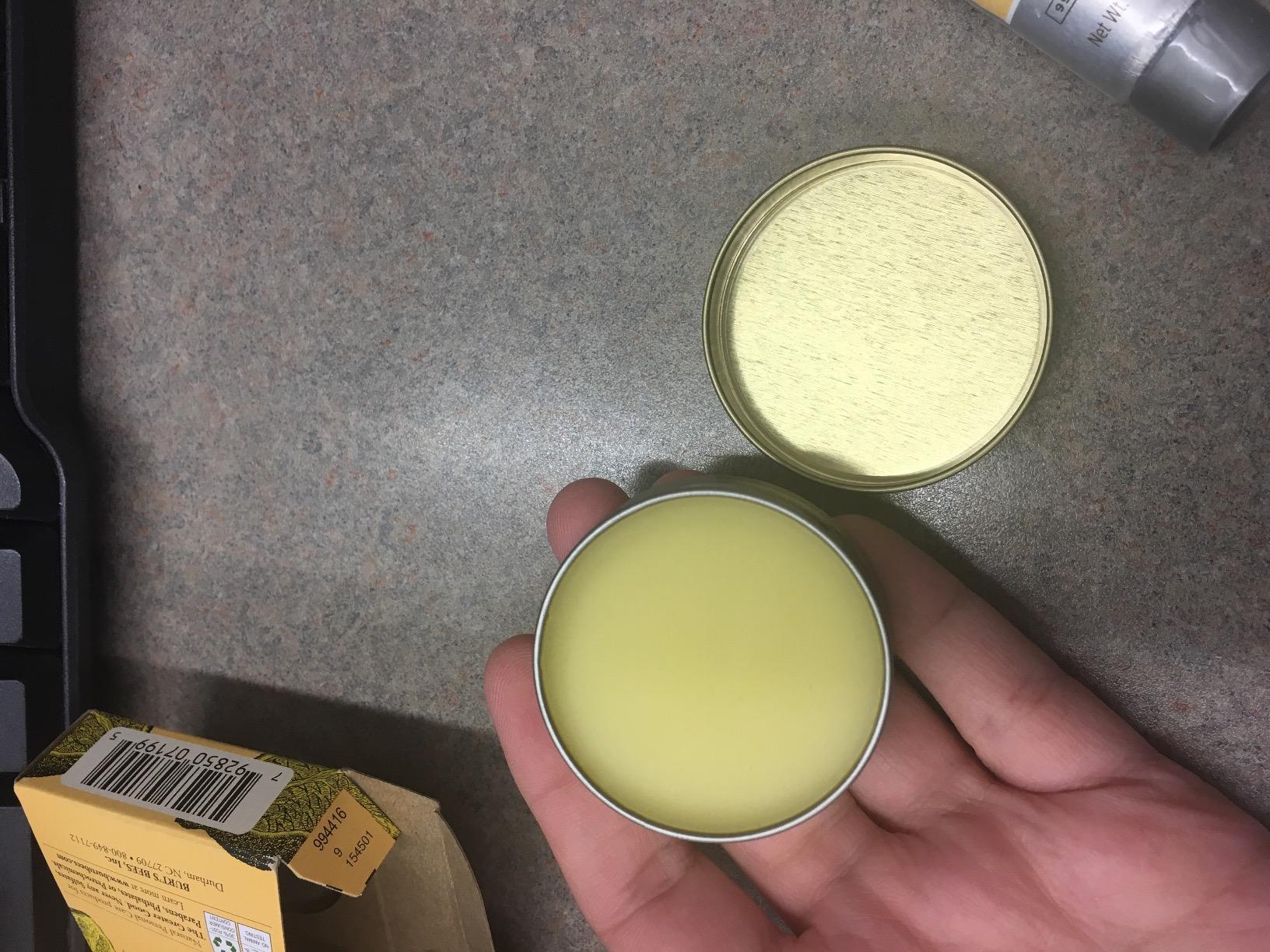 Burt's Bees Hand Repair Set customer photo 1