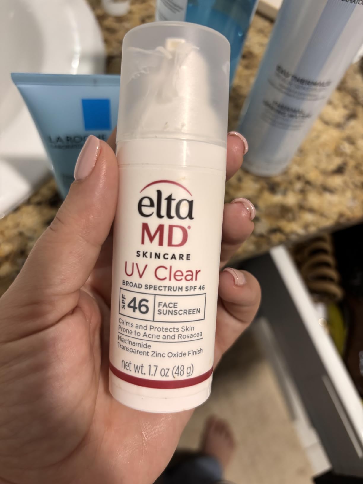 EltaMD UV Clear Face Sunscreen with Zinc Oxide, Oil-Free, SPF 46 and SPF 50 customer photo 2