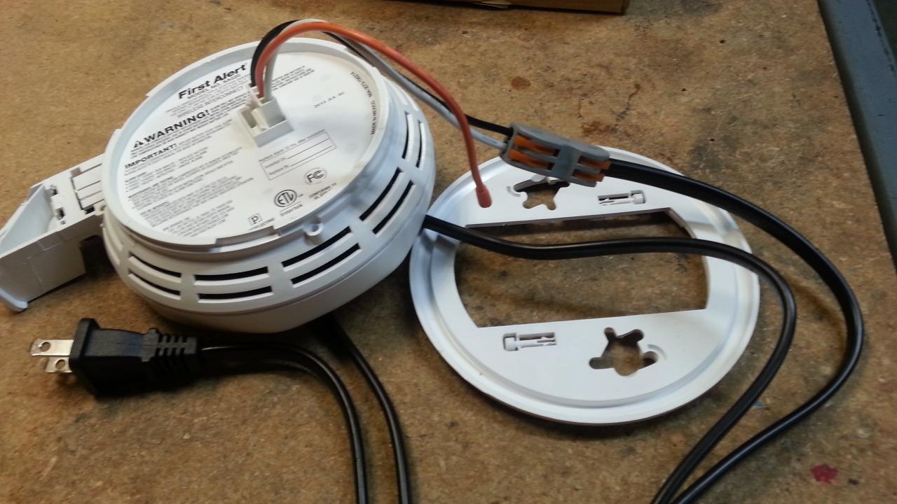 FIRST ALERT Battery Powered BRK SC7010BV Hardwired Talking Photoelectric Smoke and Carbon Monoxide (CO) Detector , White customer photo 1