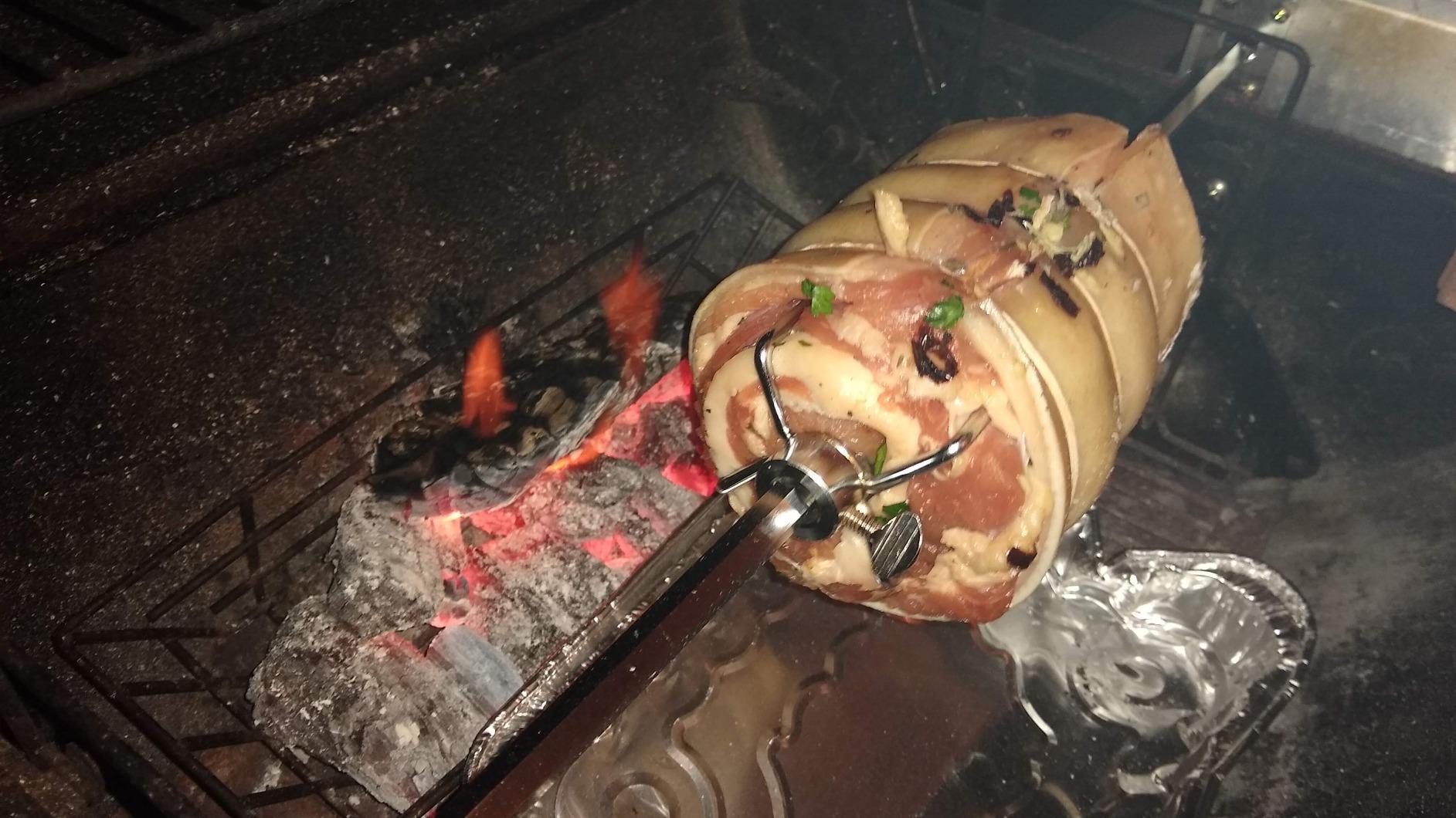 OneGrill Heavy Duty Chrome Universal Grill Rotisserie Kit with 13 Watt 50 lb. Stainless Electric Motor - 37 X 1/2 Inch Hexagon Spit Rod (Grills Up to 28 Inches Wide) Not for Weber. customer photo 1