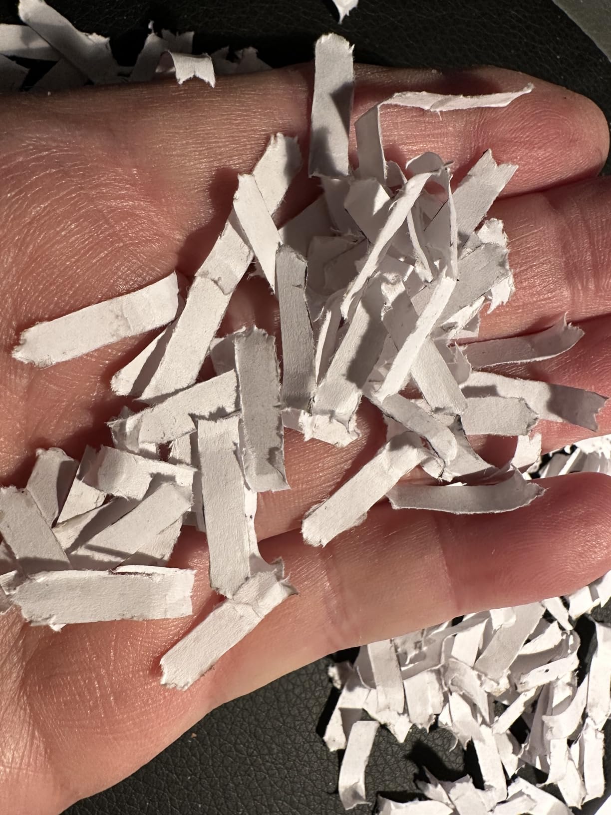 Bonsaii 18-Sheet Cross-Cut 60-Min Run Heavy Duty Paper Shredder customer photo 2