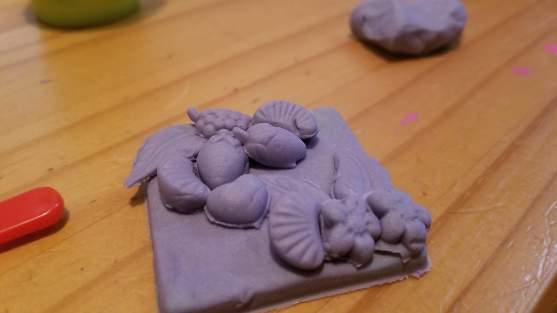 Play-Doh Kitchen Creations Cookie Creations Playset, Kids Arts & Crafts Set, Preschool Play Food Toys, Easter Gifts for Girls & Boys, Ages 3+ (Amazon Exclusive) customer photo 2