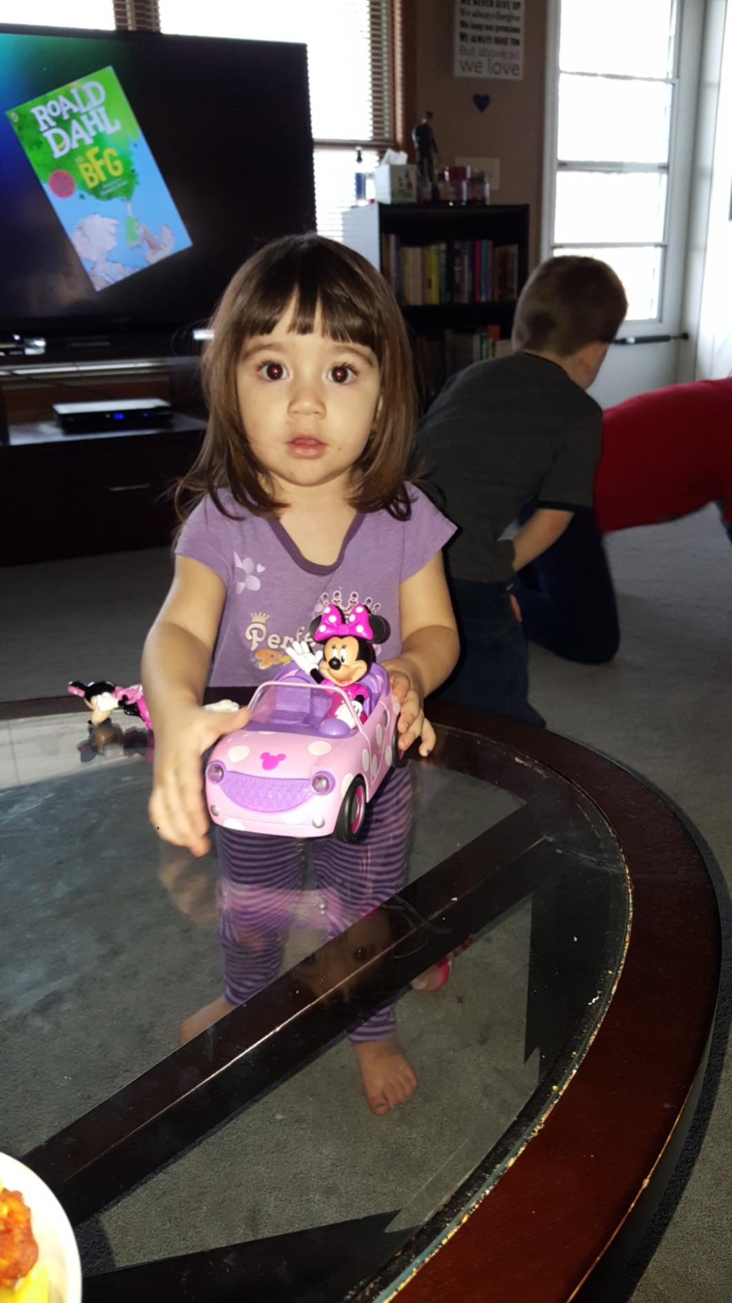 Disney Junior Minnie Mouse Roadster RC Car with Polka Dots, 27 MHz, Pink with White Polka Dots, Standard (97161) customer photo 1